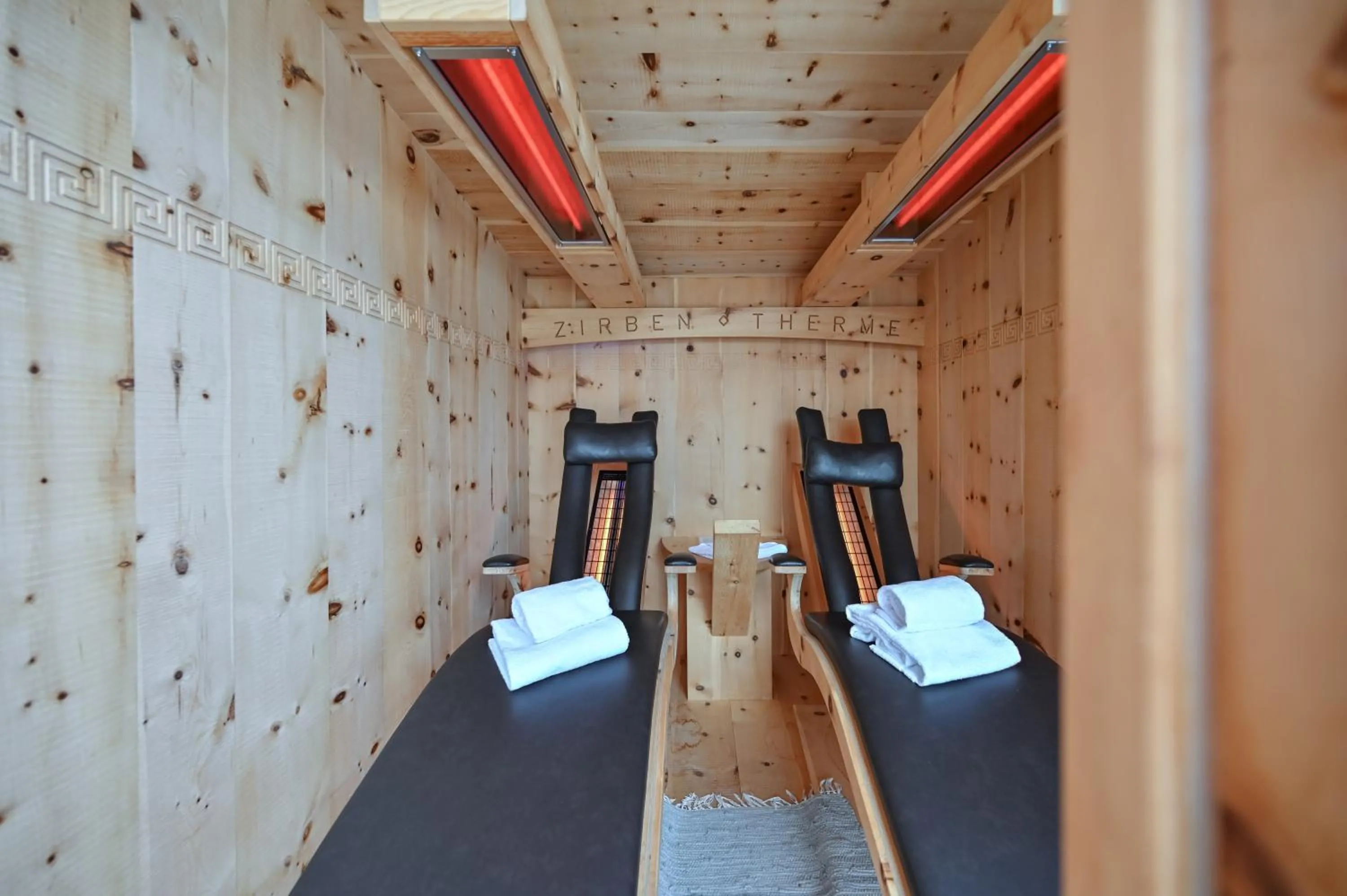 Sauna in Braito's Seaside Lodges und Suites, Ferienhäuser und Ferienwohnungen