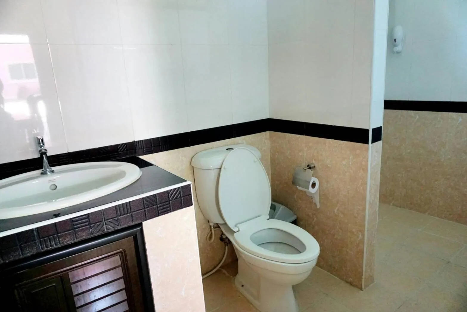 Bathroom in Anyamanee Resort Trat