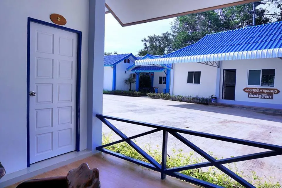 Balcony/Terrace in Anyamanee Resort Trat