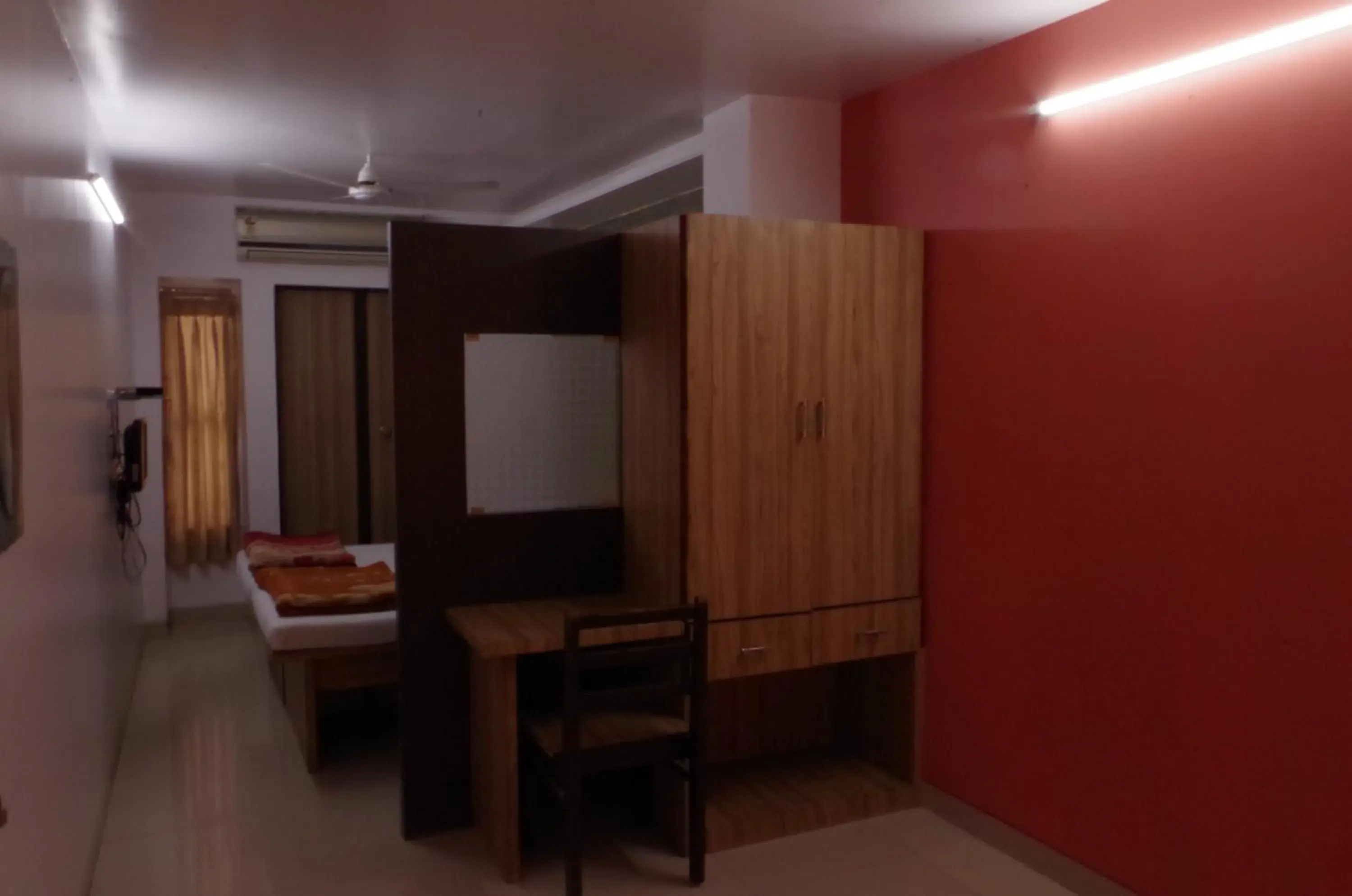 Hotel Pariwar Hotel Pariwar