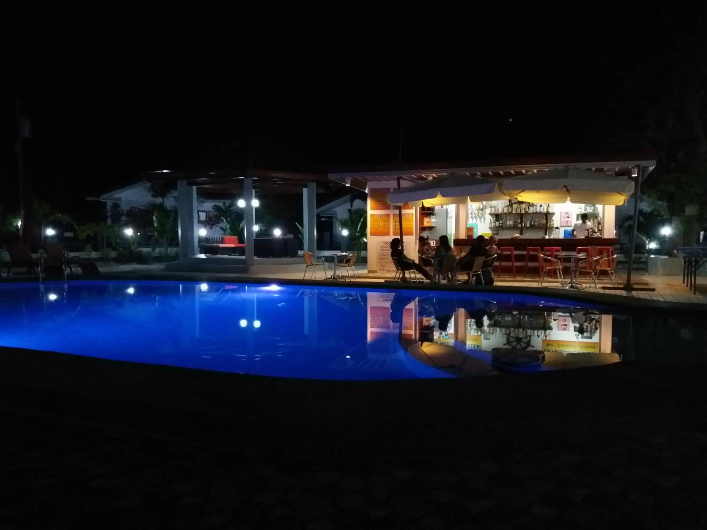 Food and drinks in Garden Village Resort