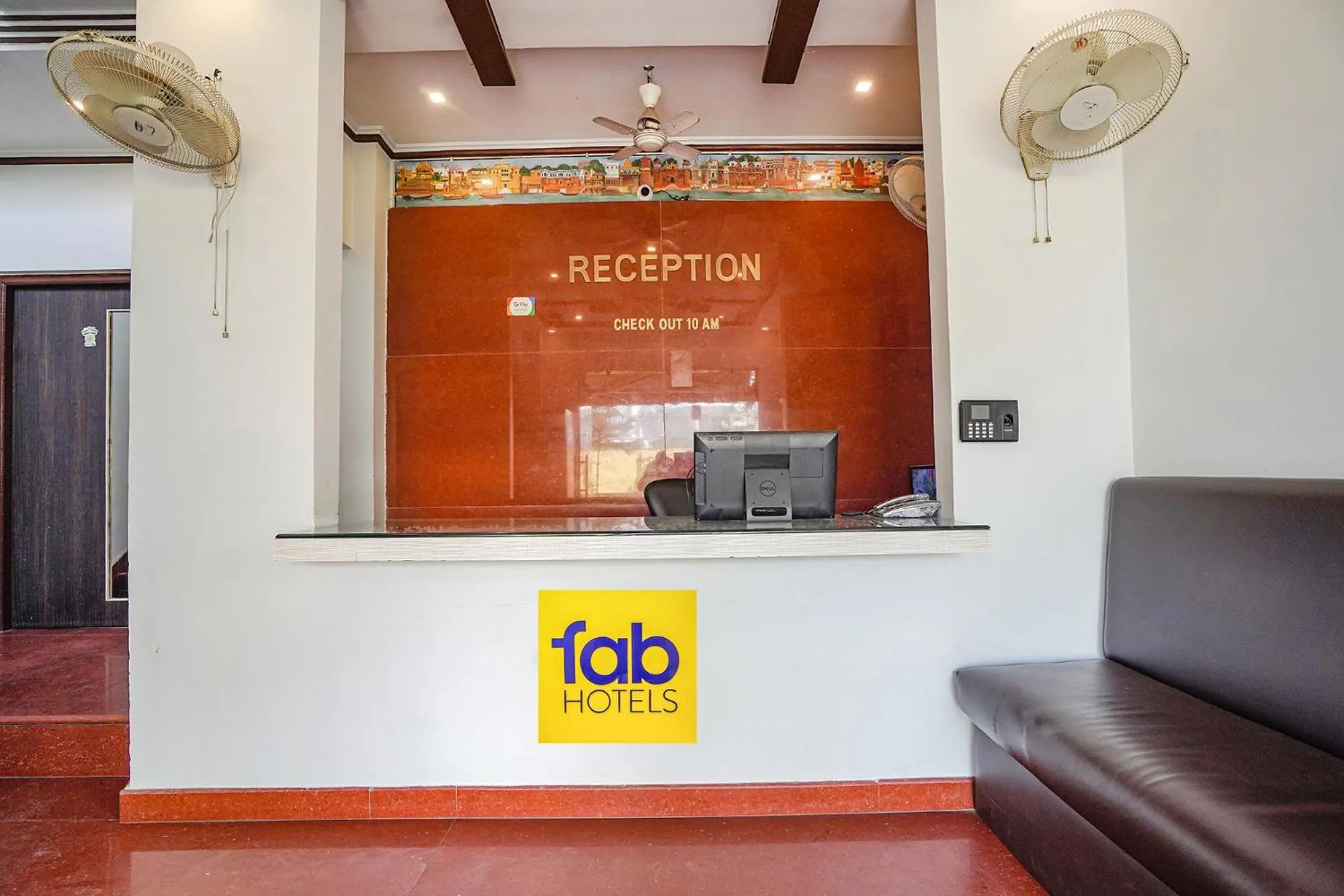 Lobby or reception in FabHotel Deepak Palace