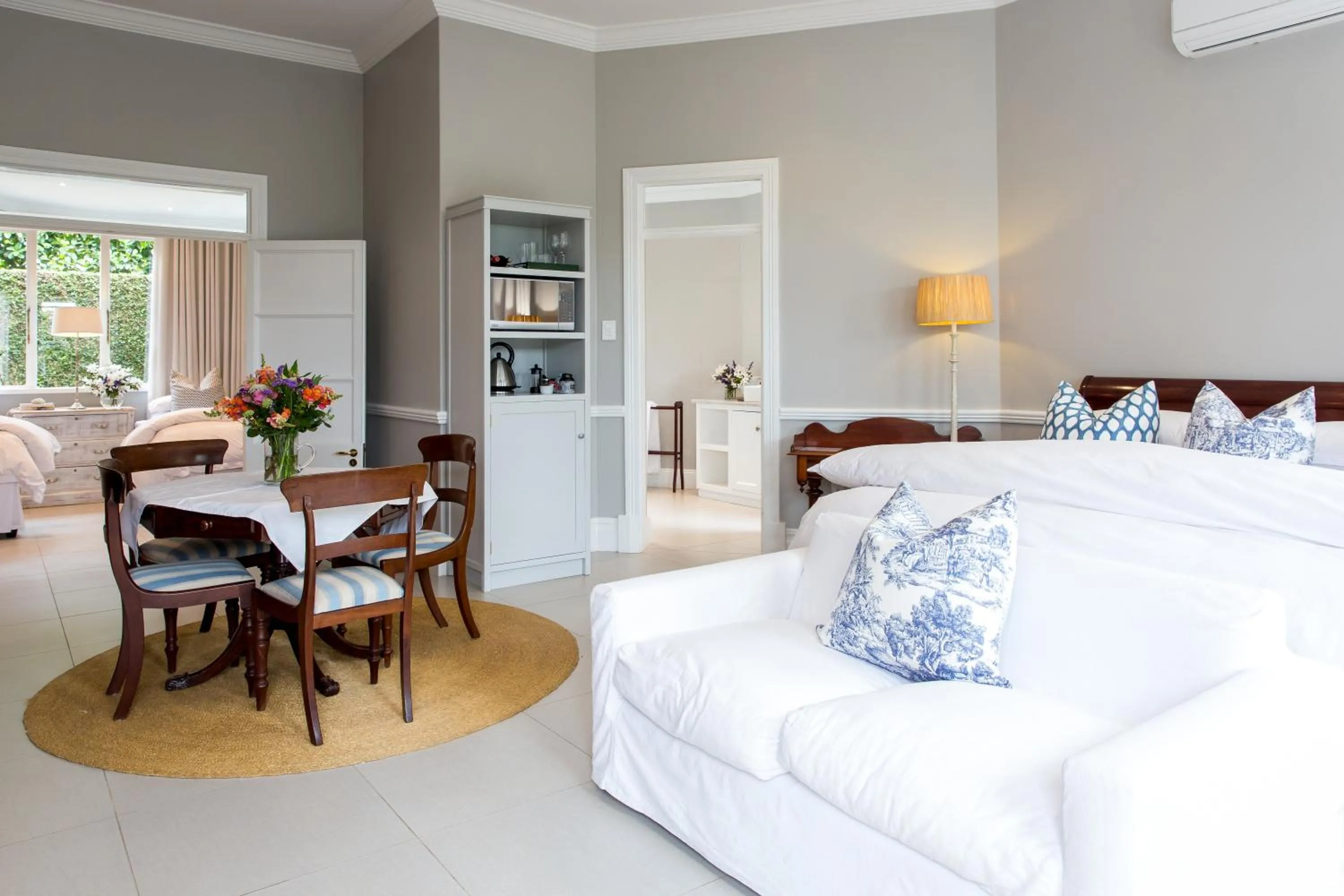 Deluxe Family Room in Lexden Guesthouse