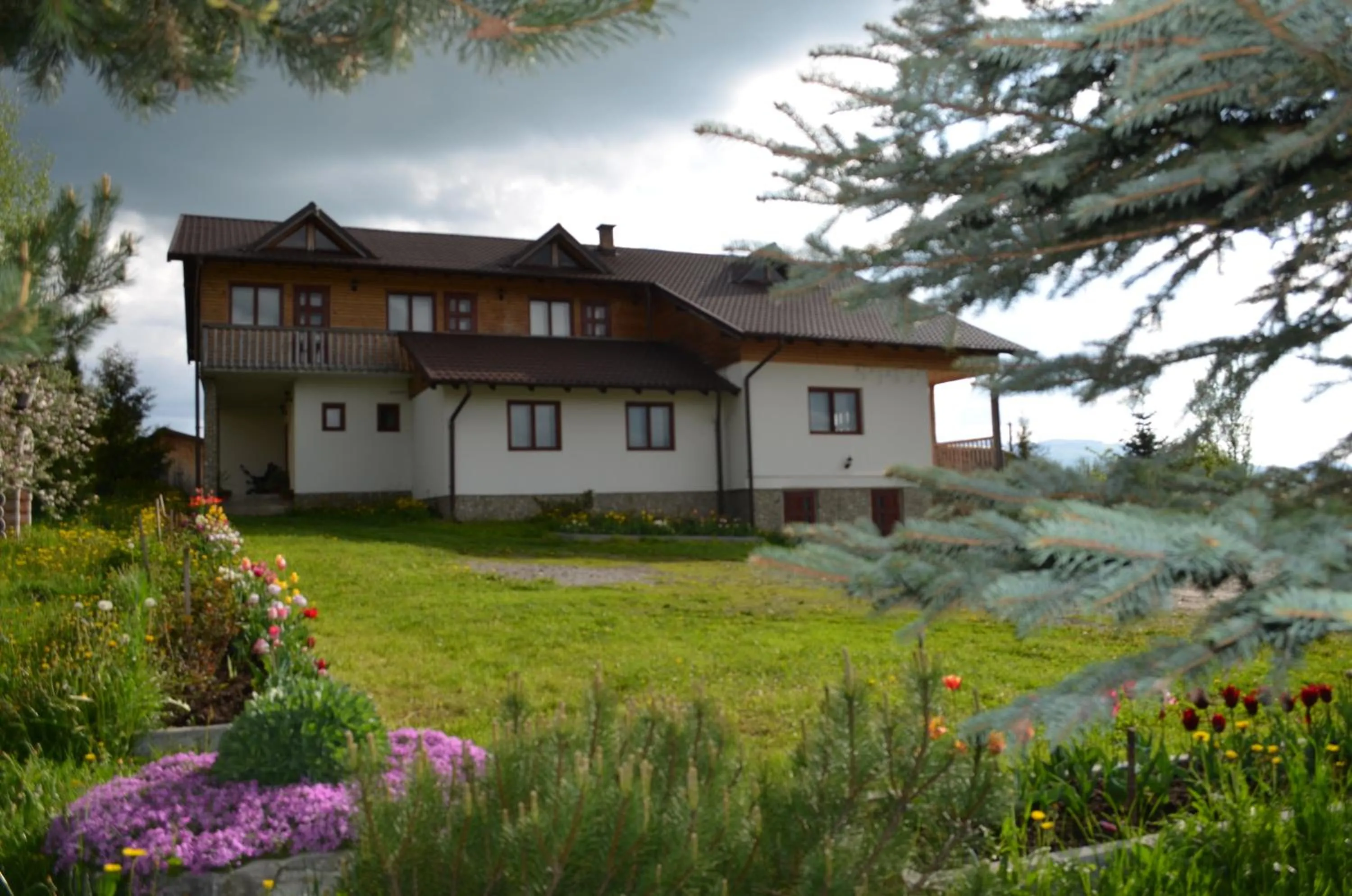 Property building in Pensiunea Arina