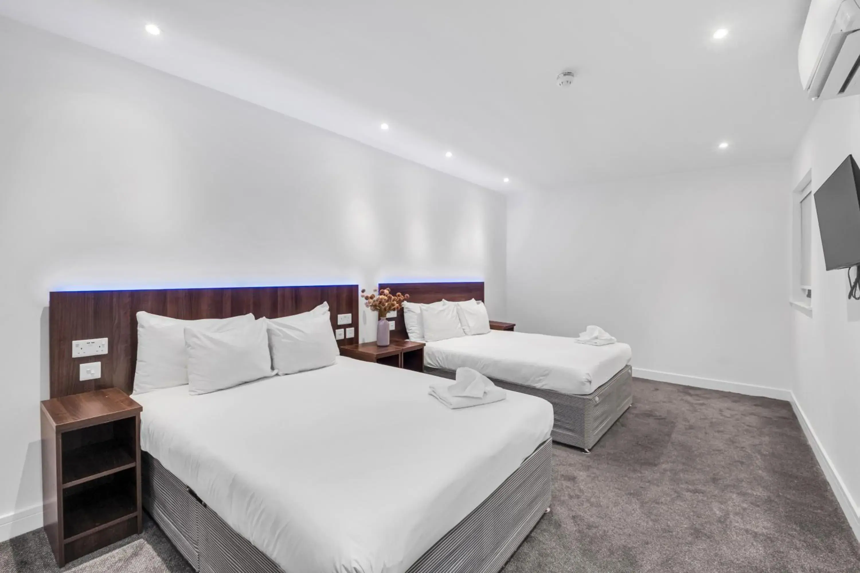 Bed in Signature Hotel London Bed in Signature Hotel London