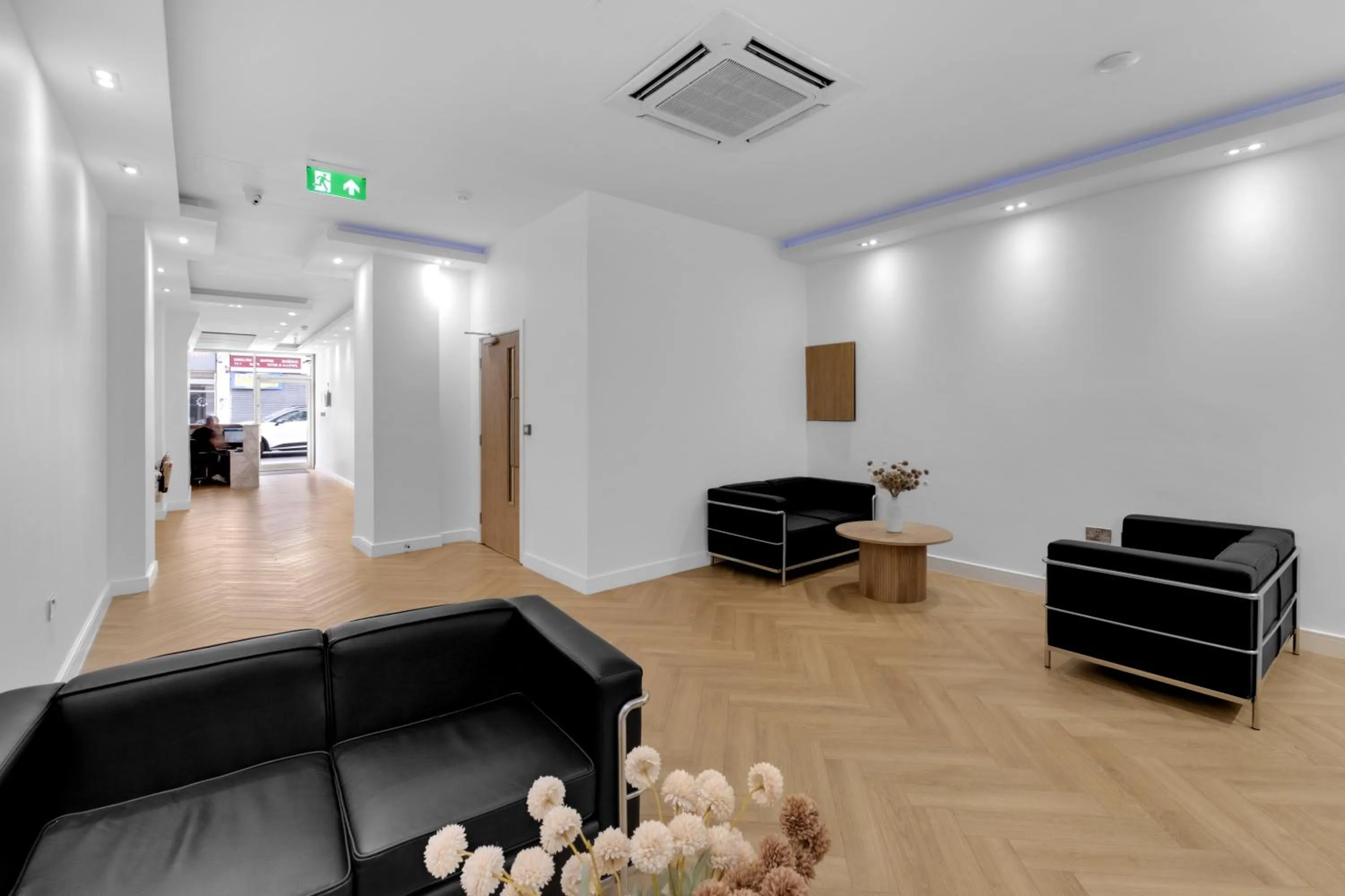 Signature Hotel London