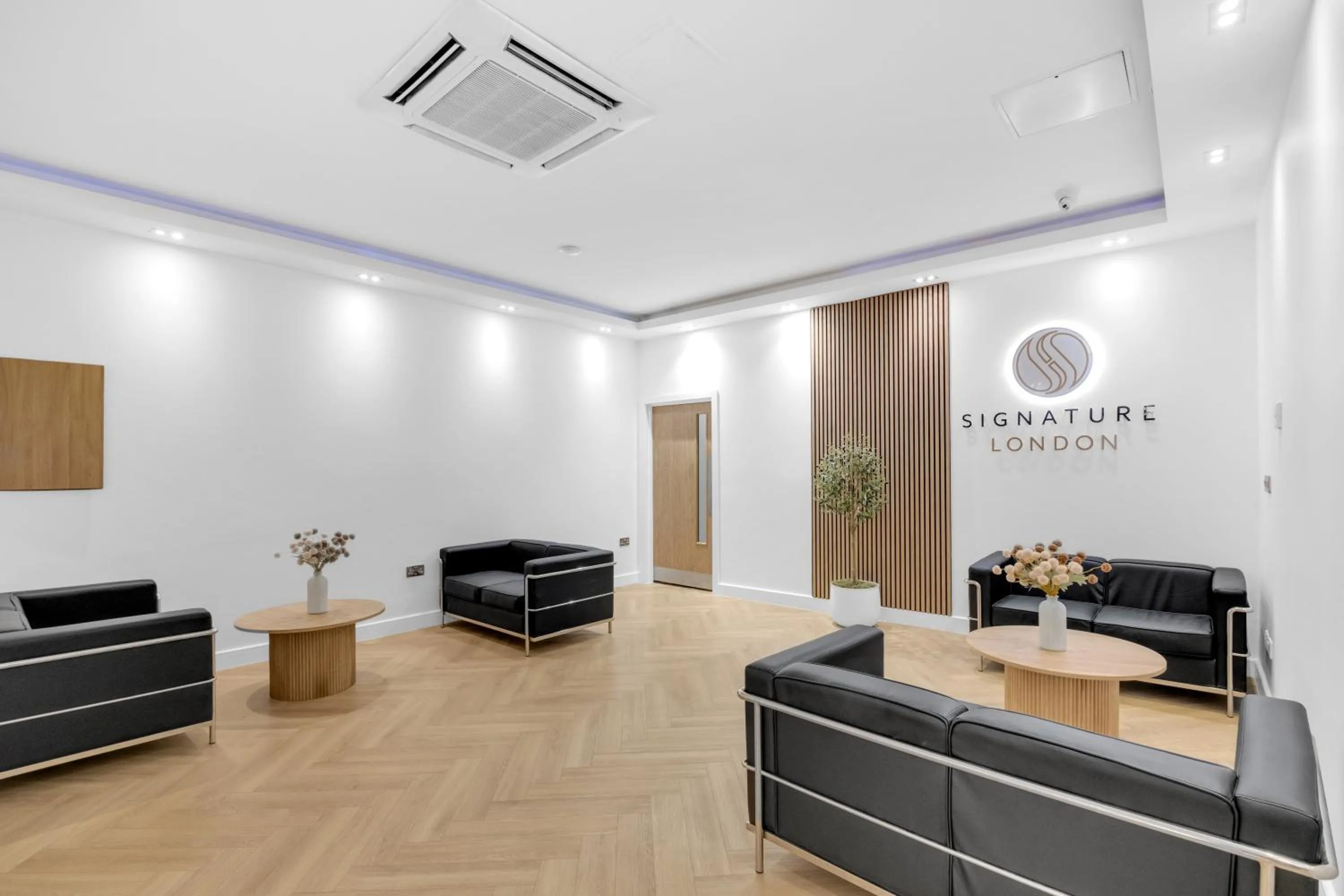 Signature Hotel London