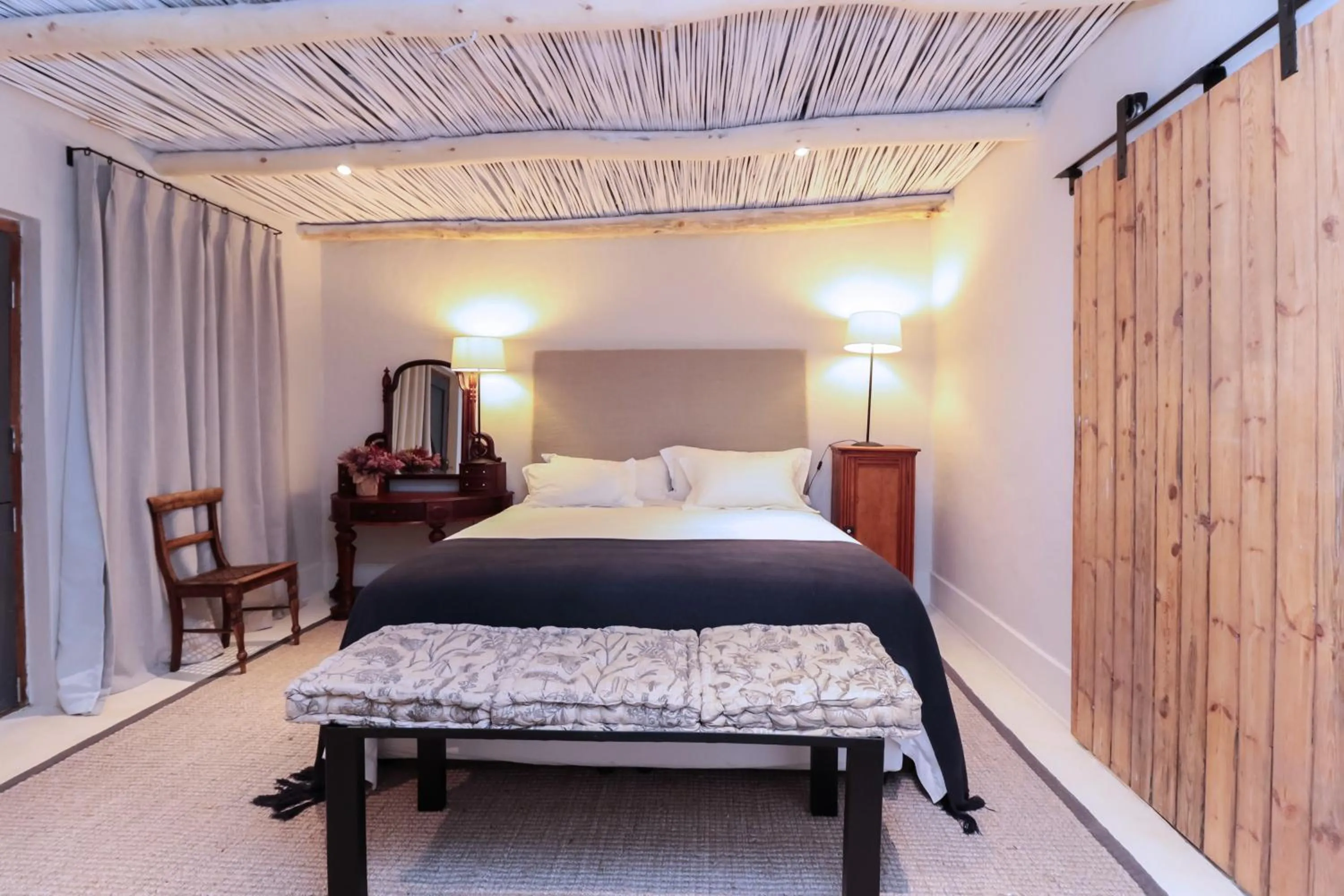 Photo of the whole room, Bed in The Whyte House