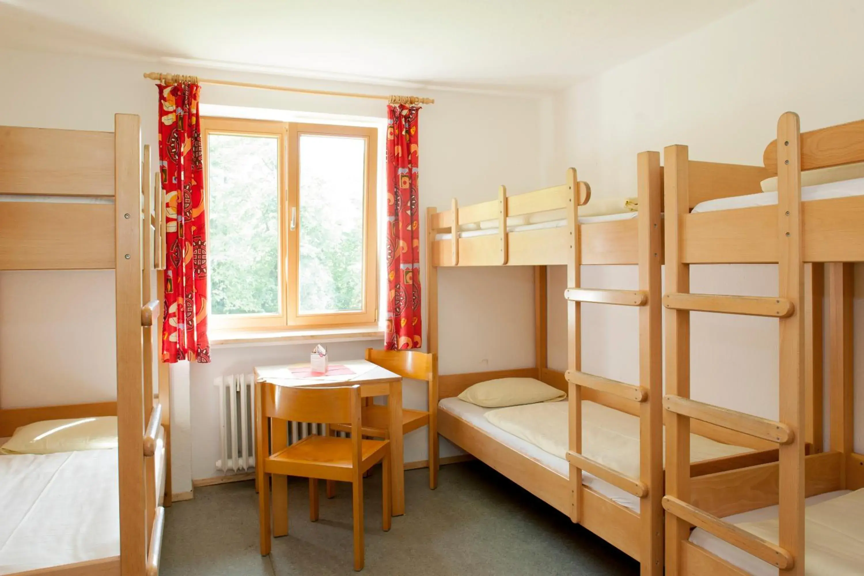 Quadruple Room in Jugendherberge Schliersee Quadruple Room in Jugendherberge Schliersee