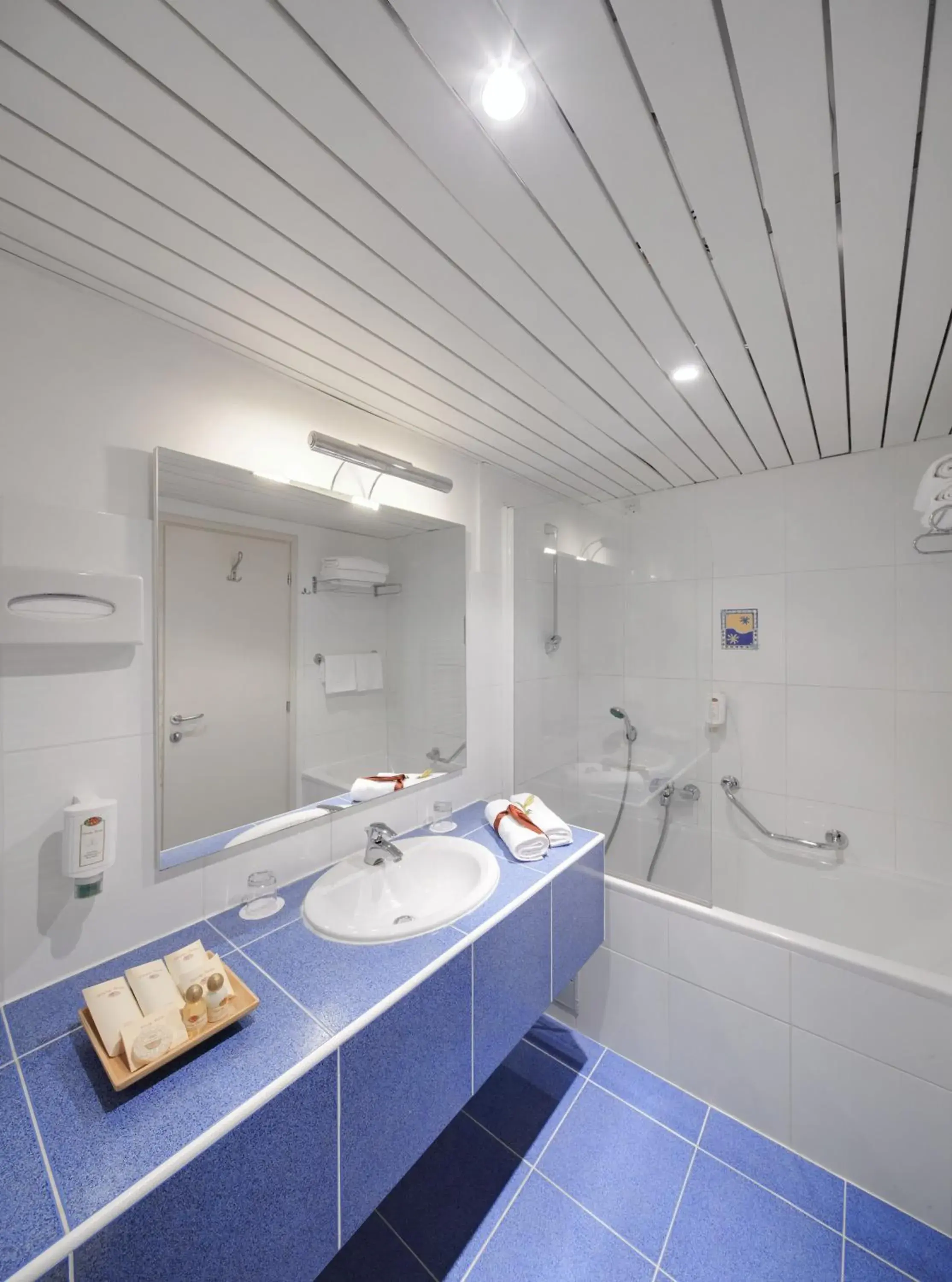 Bathroom in Hotel Umag Plava Laguna Bathroom in Hotel Umag Plava Laguna