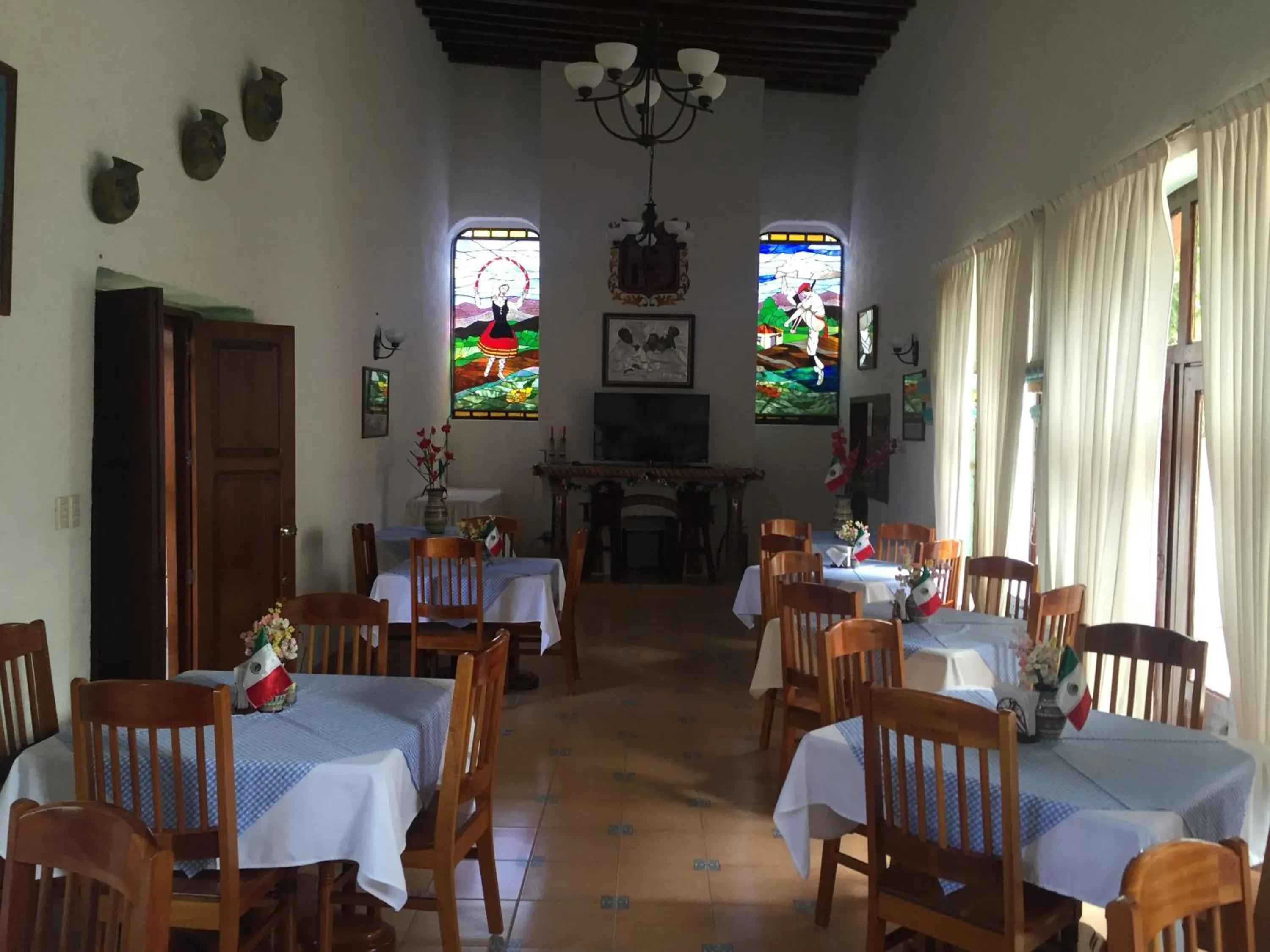 Restaurant/places to eat in Posada del Virrey