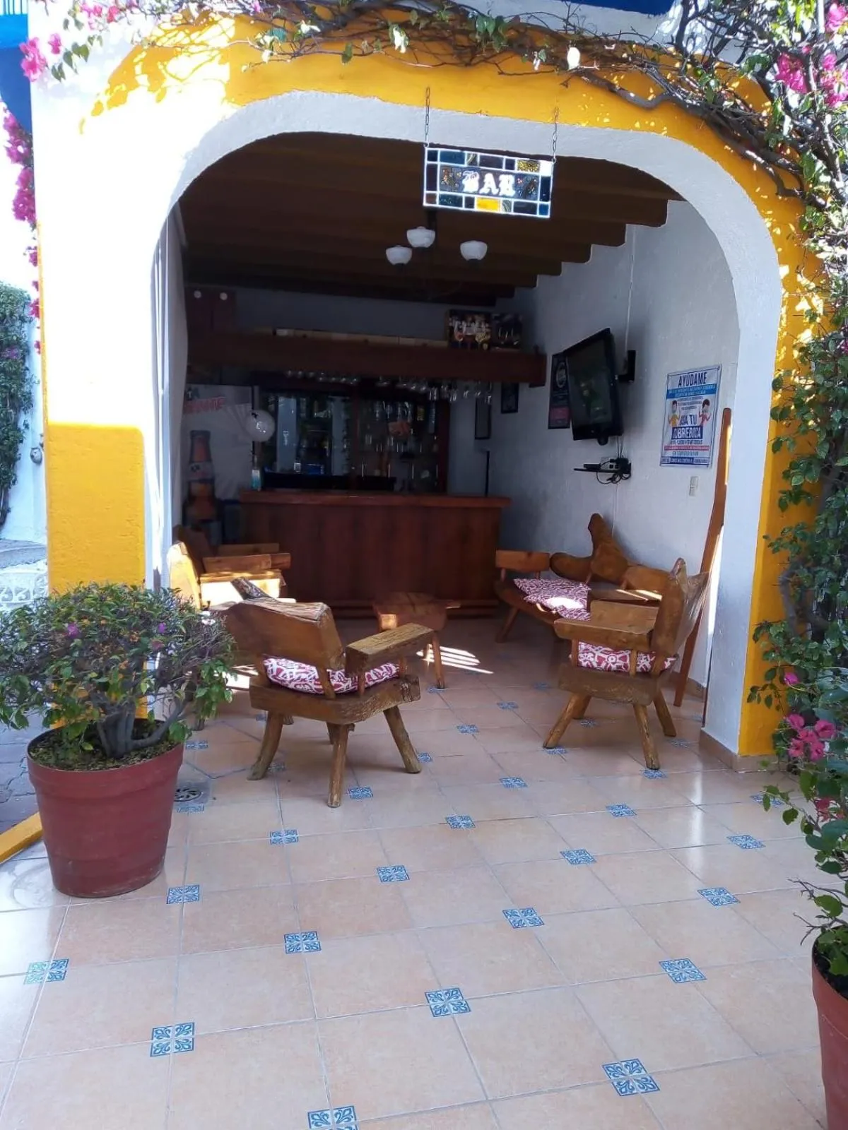 minibar in Posada del Virrey
