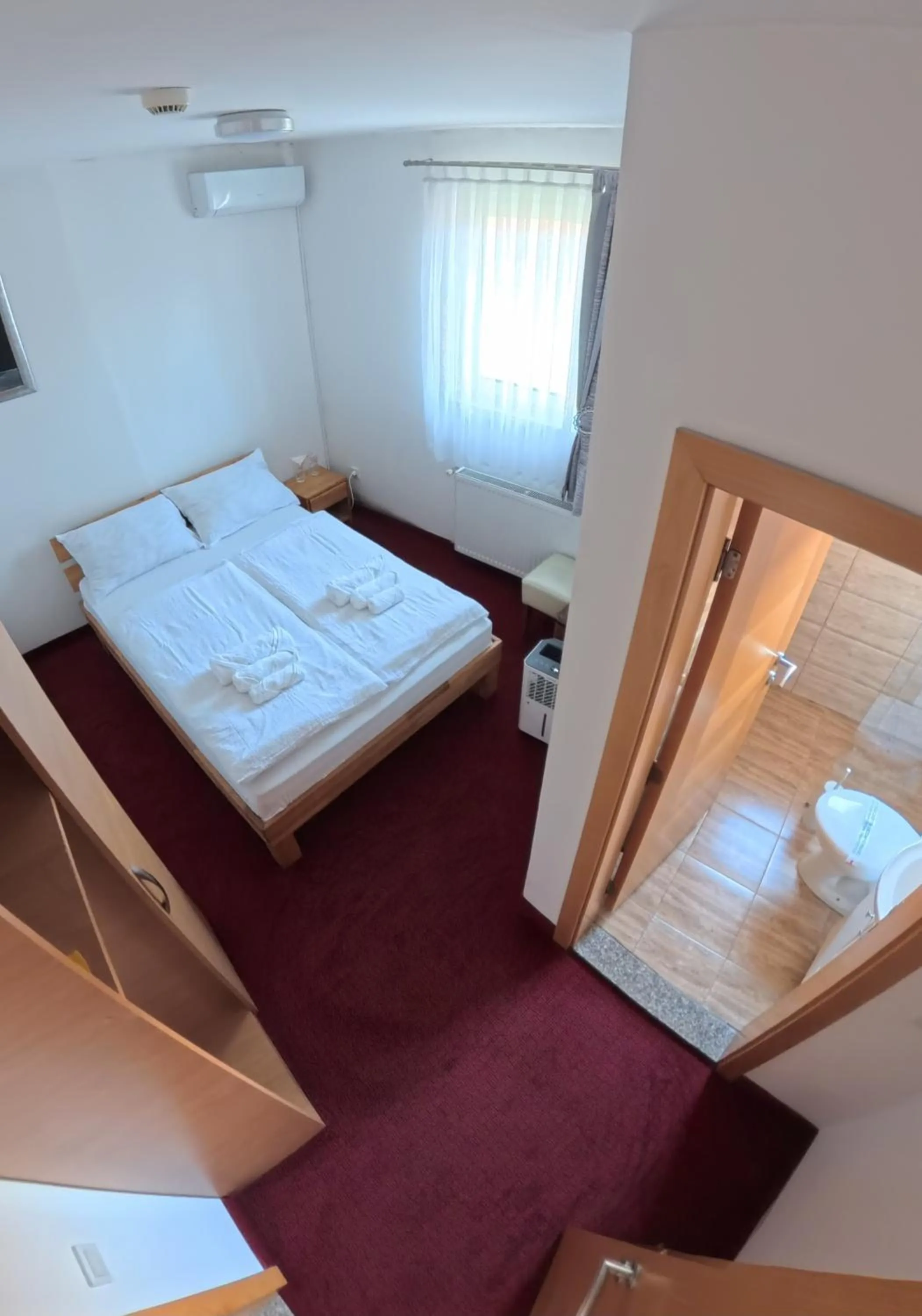 Bedroom, Bed in Nihad B&B