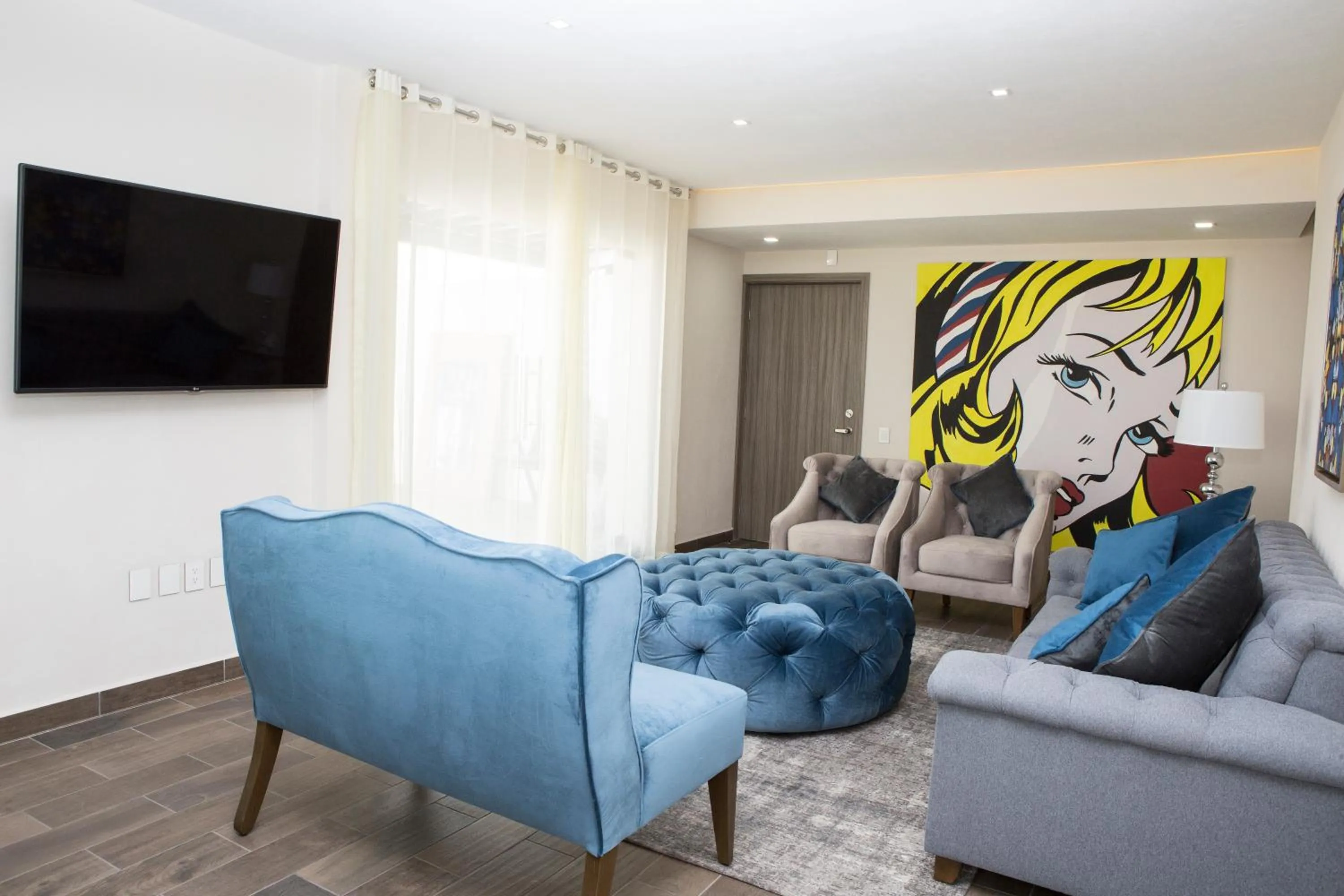 TV and multimedia in Suites Rio Elba