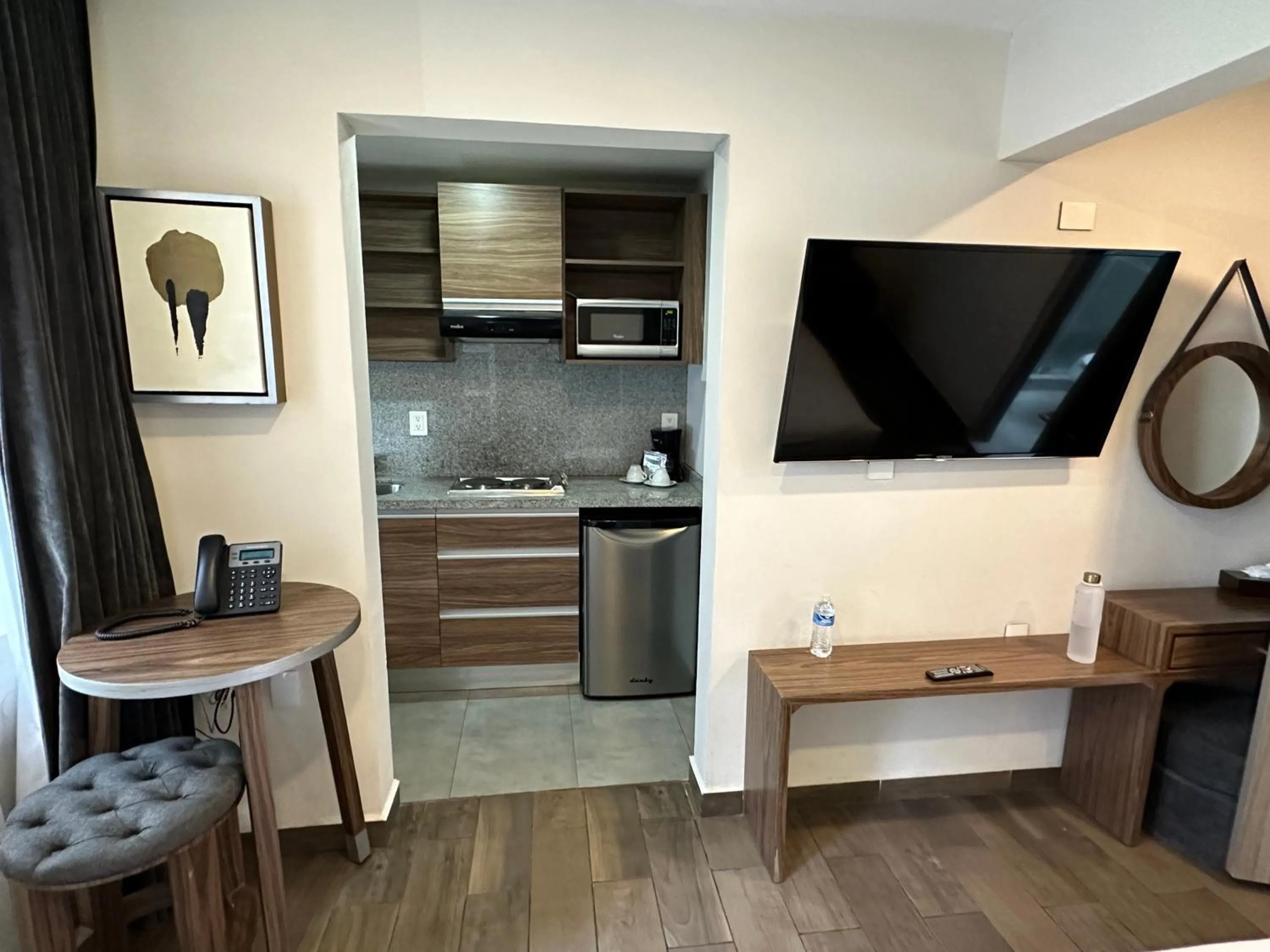 TV and multimedia in Suites Rio Elba