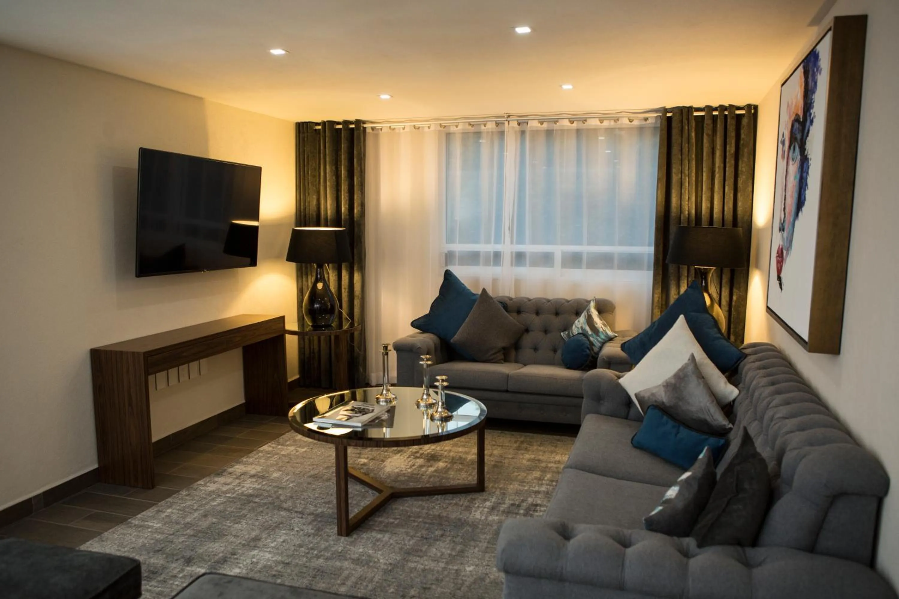 TV and multimedia in Suites Rio Elba