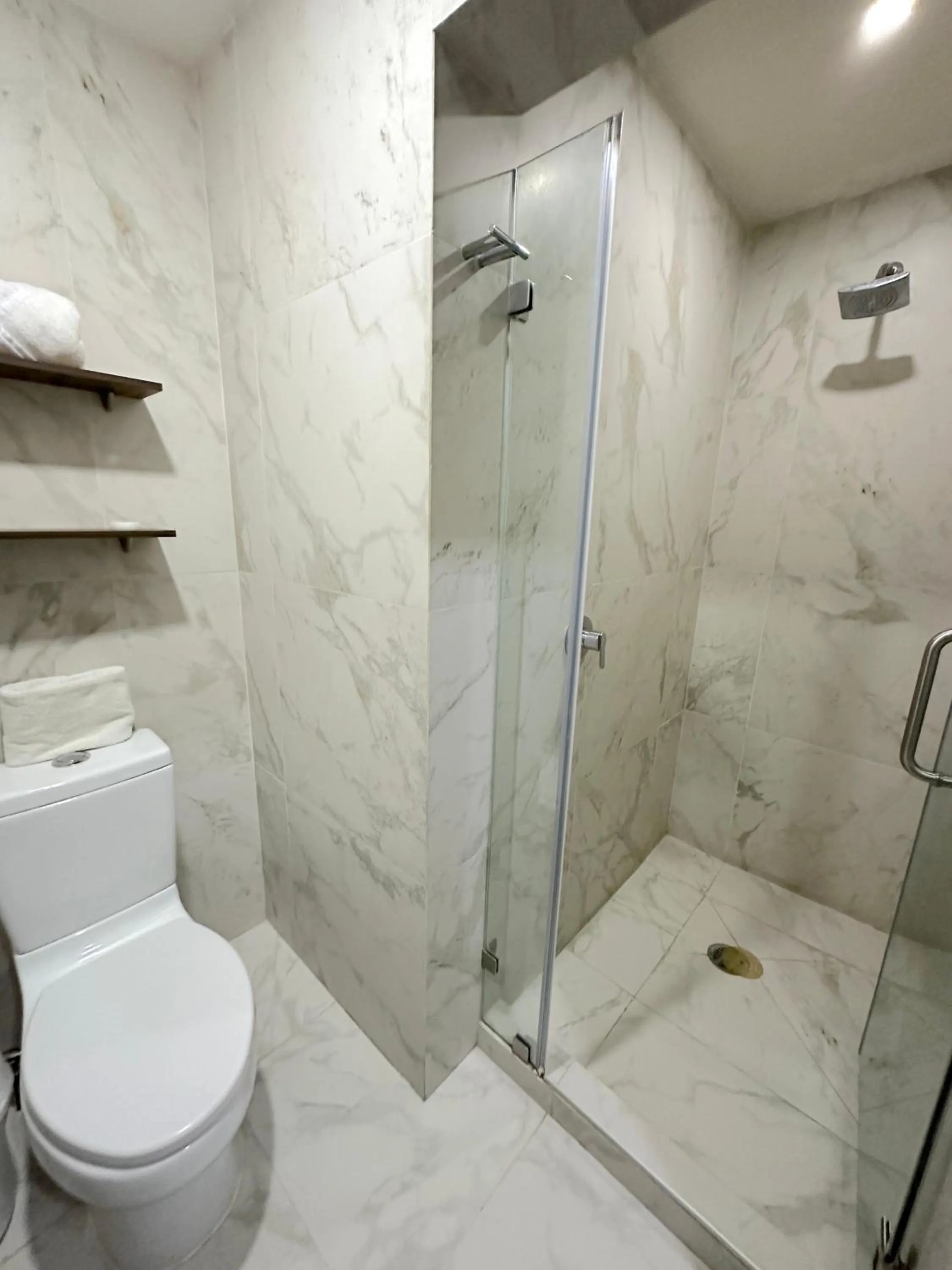 Shower in Suites Rio Elba
