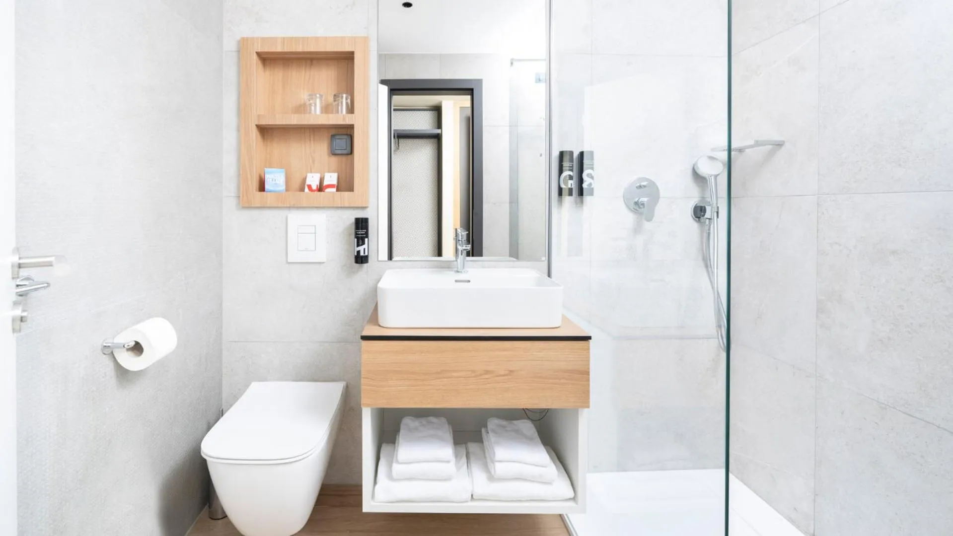 Bathroom in Hotel Pelegrin Plava Laguna