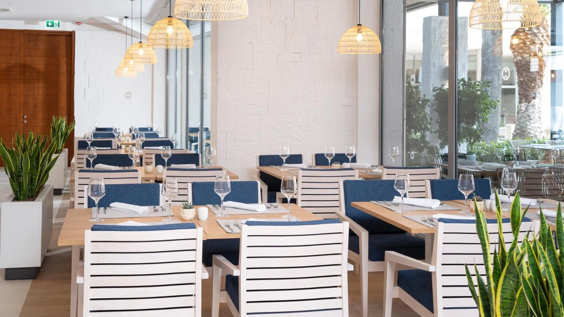 Restaurant/places to eat in Hotel Pelegrin Plava Laguna