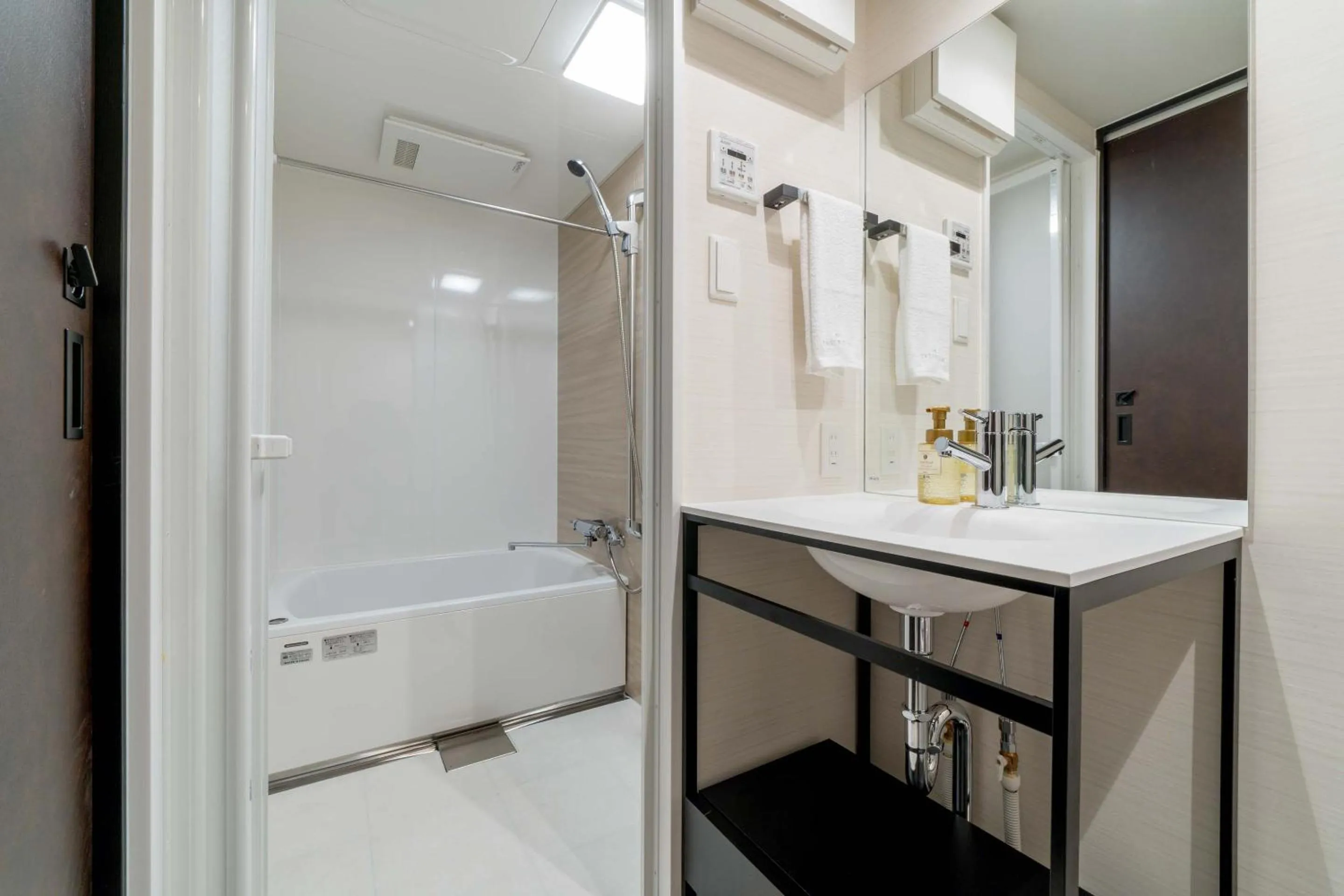 Bathroom in RESI STAY GIONDO KYOTO Higashiyama Sanjo