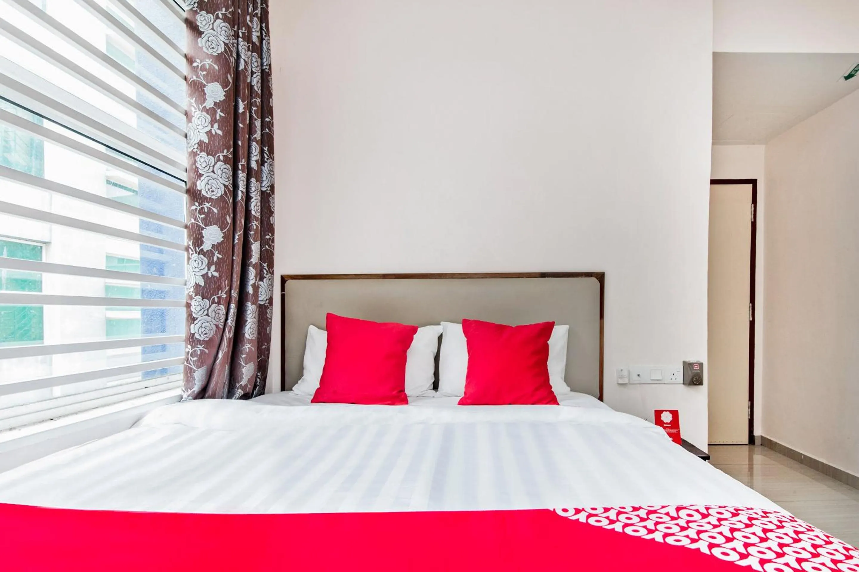 Bedroom, Bed in Hotel O SMC Alam Avenue