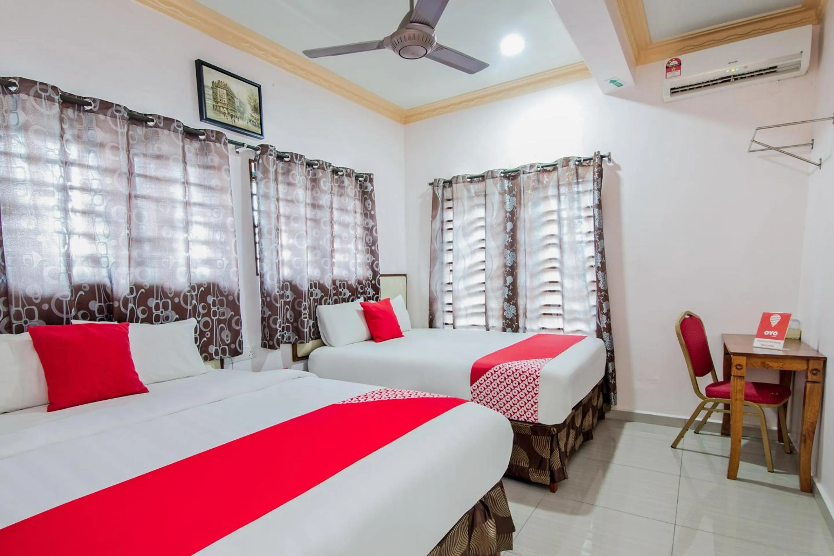 Bedroom, Bed in Hotel O SMC Alam Avenue