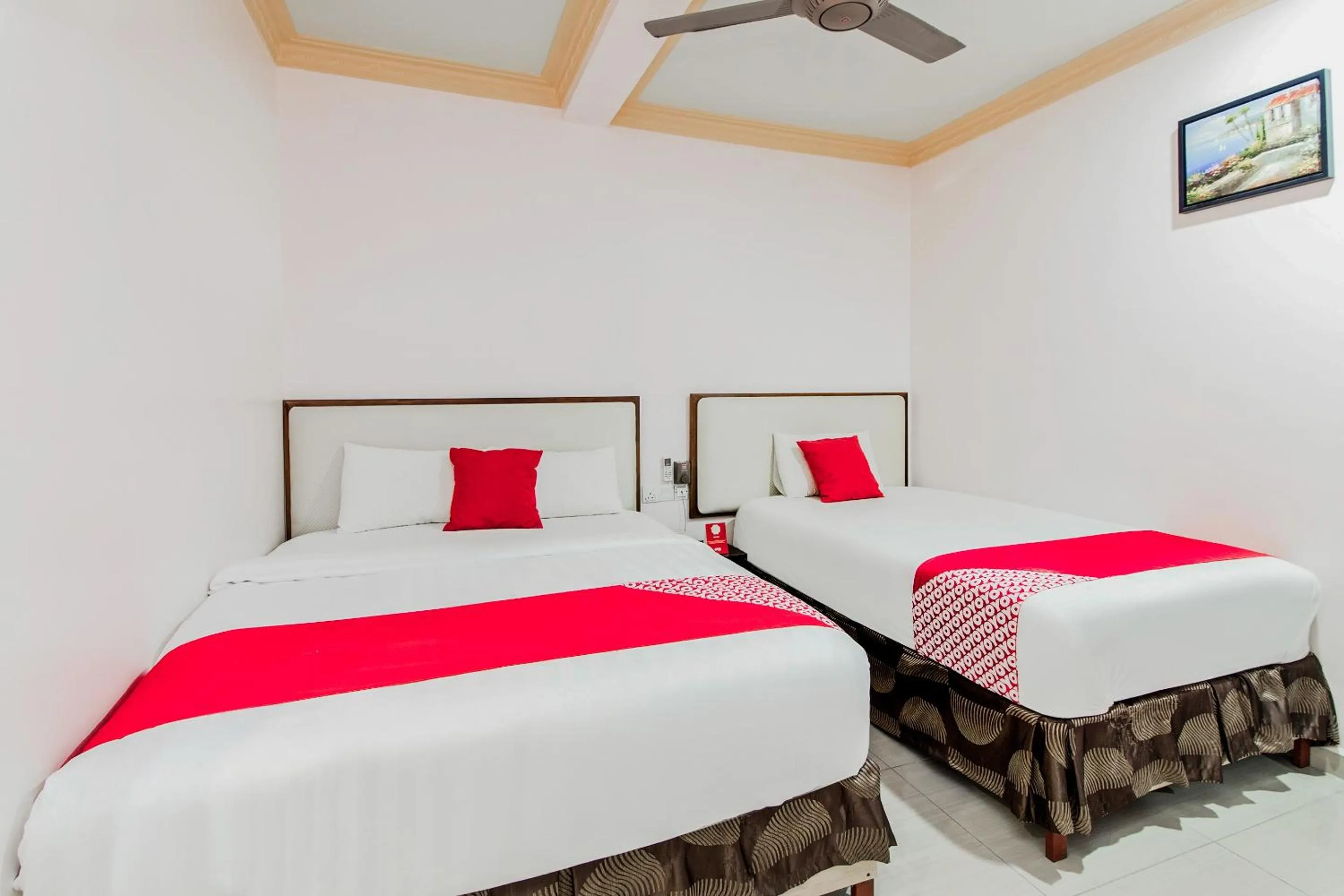 Bedroom, Bed in Hotel O SMC Alam Avenue