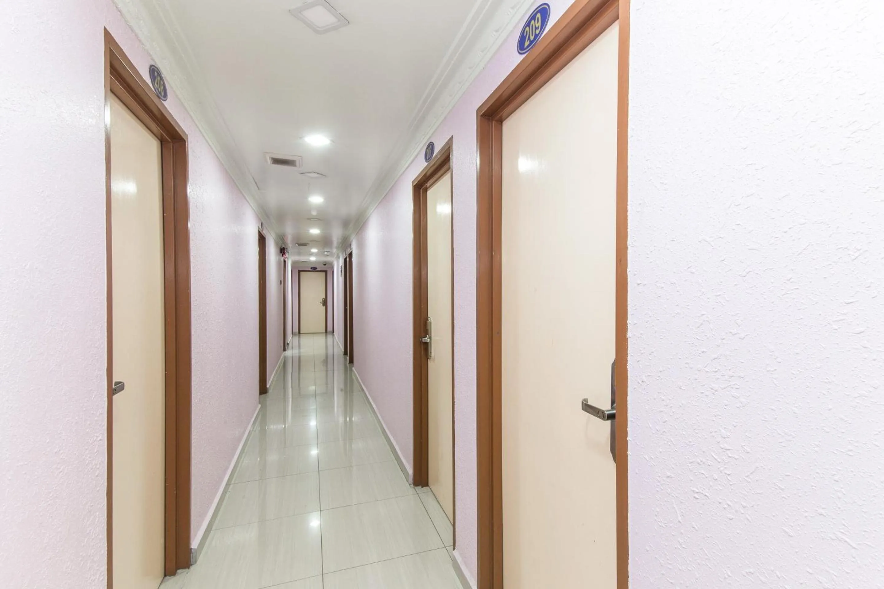 Lobby or reception in Hotel O SMC Alam Avenue