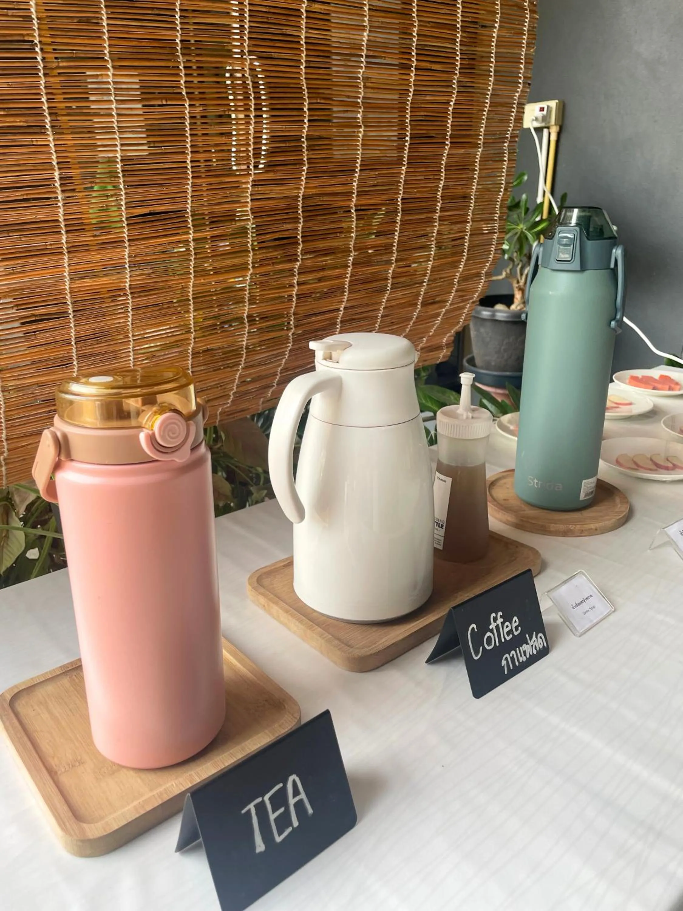 Coffee/tea facilities in Smaids Room