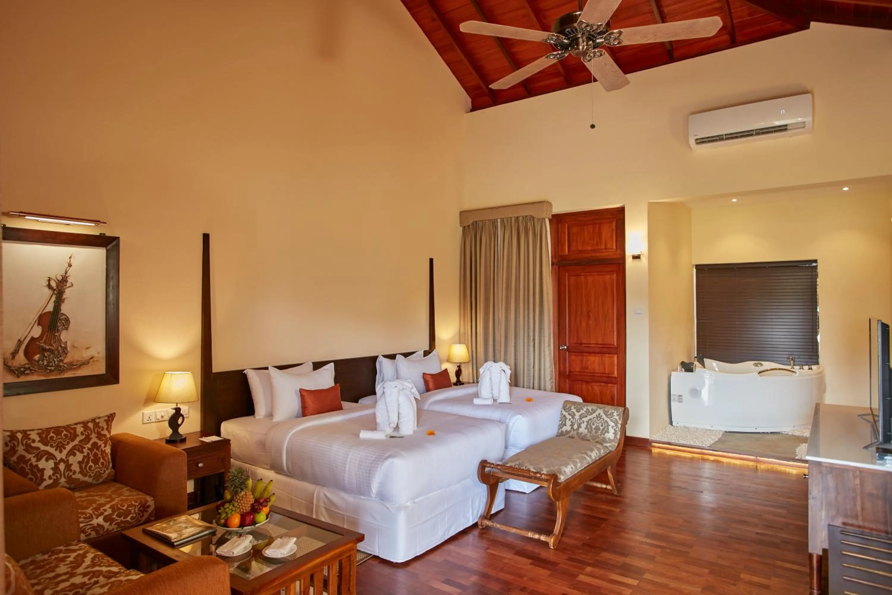 Communal lounge/ TV room, Bed in Seerock The King's Domain, Boutique Hotel