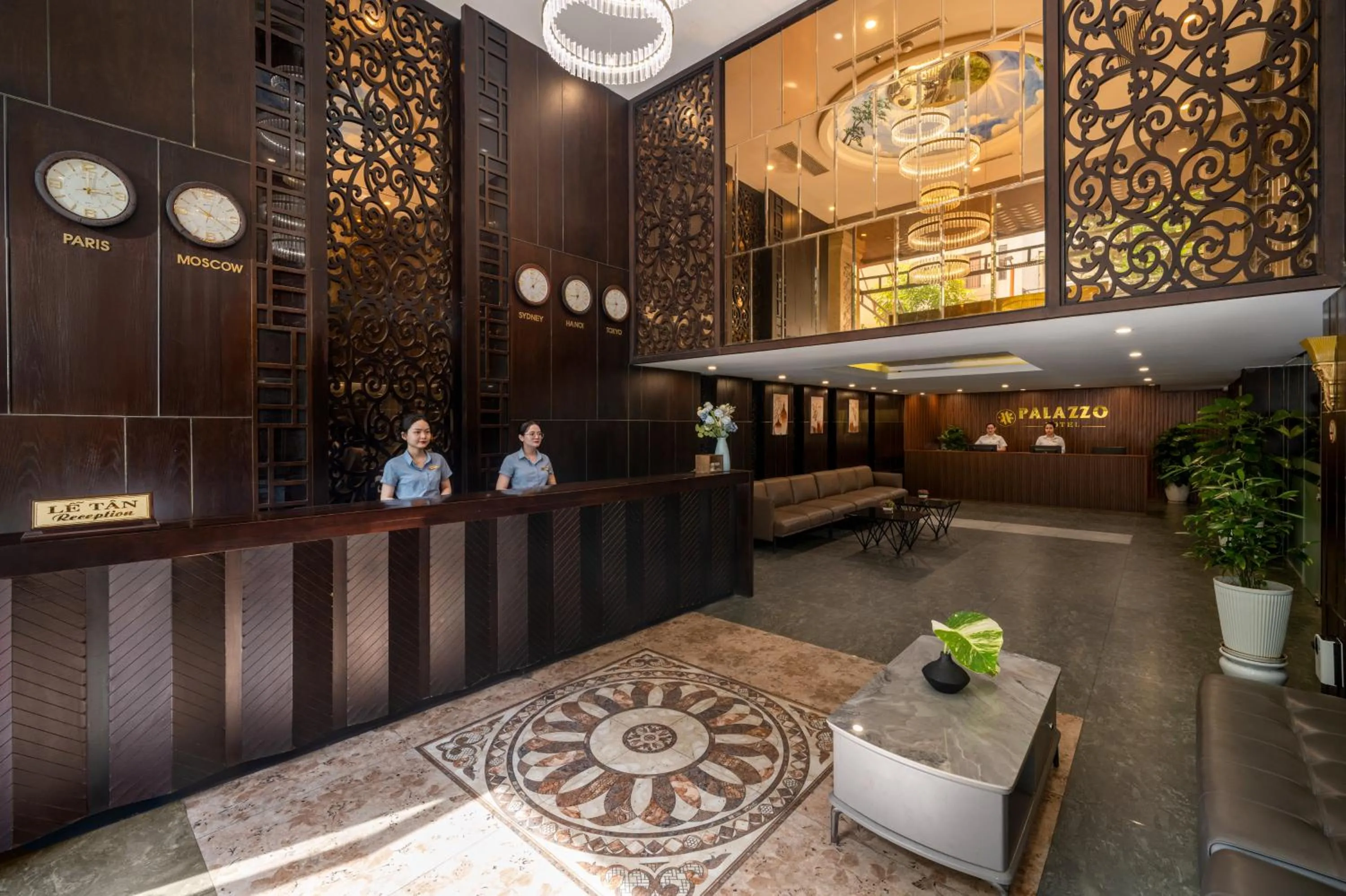 Lobby or reception in Palazzo Luxury Hotel & Bistro - Central My Khe Beach Walking Street