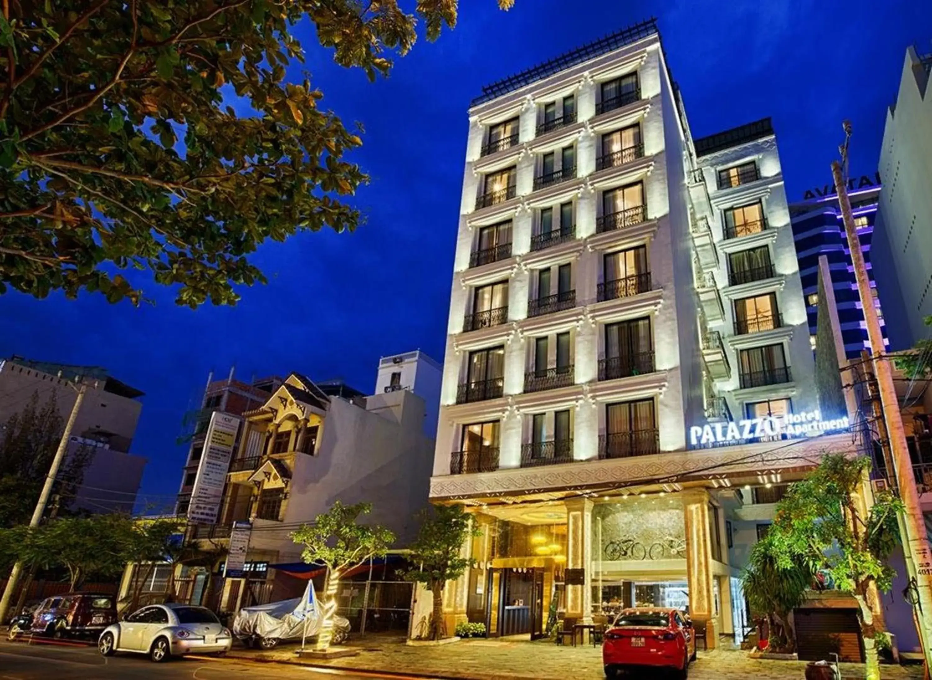 Property building in Palazzo Luxury Hotel & Bistro - Central My Khe Beach Walking Street Property building in Palazzo Luxury Hotel & Bistro - Central My Khe Beach Walking Street