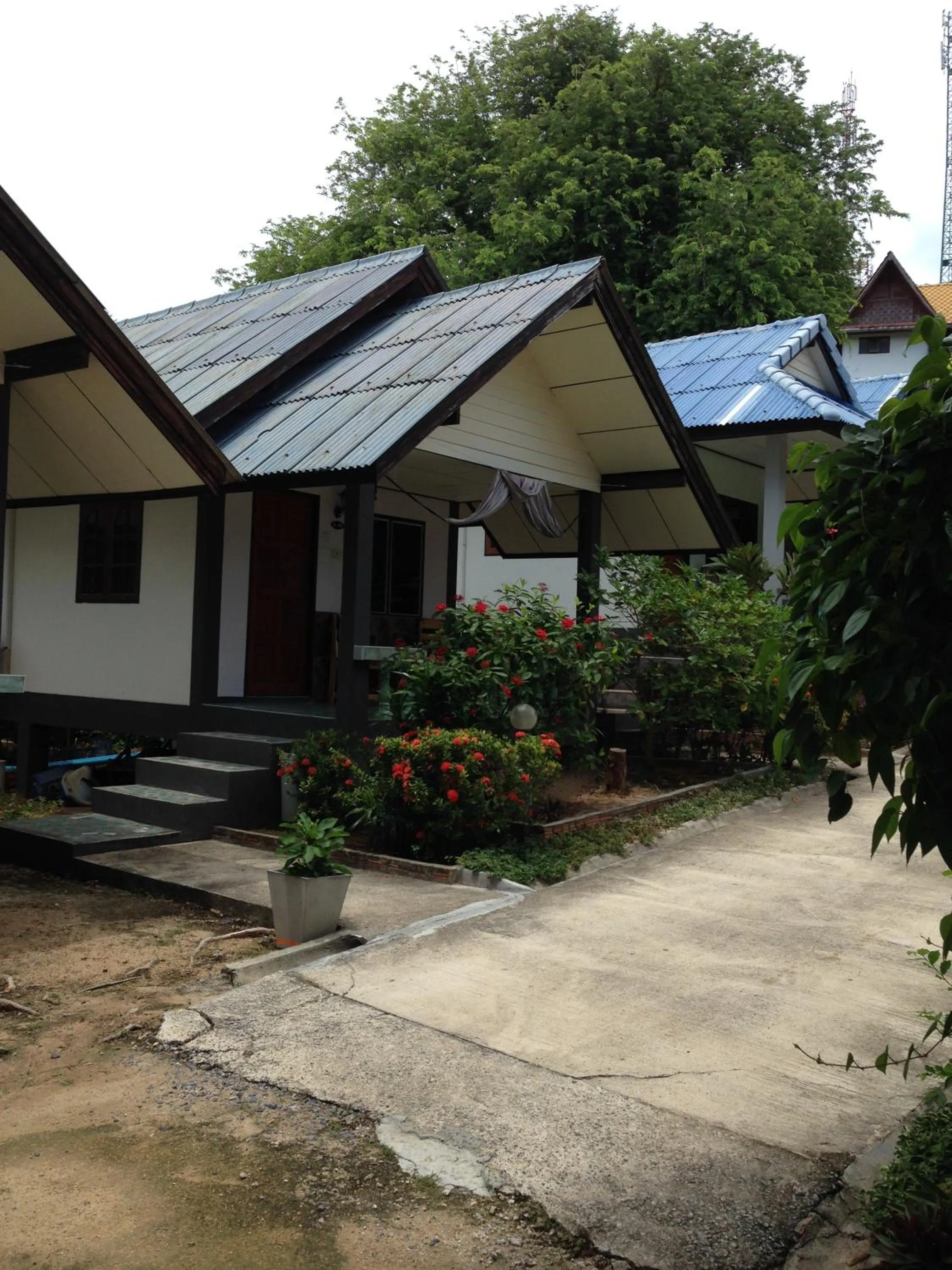 Facade/entrance in Light In bungalow