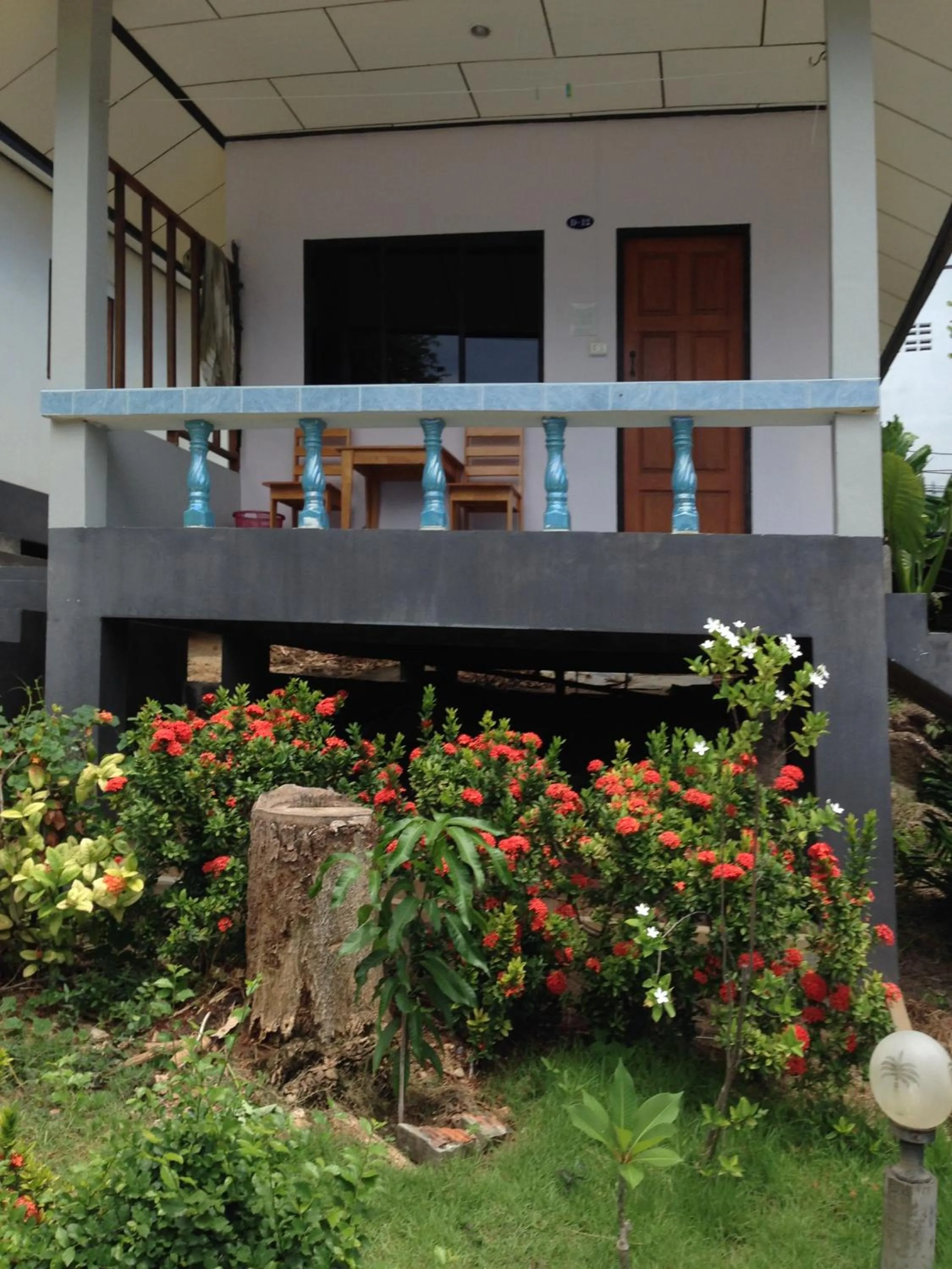 Facade/entrance in Light In bungalow