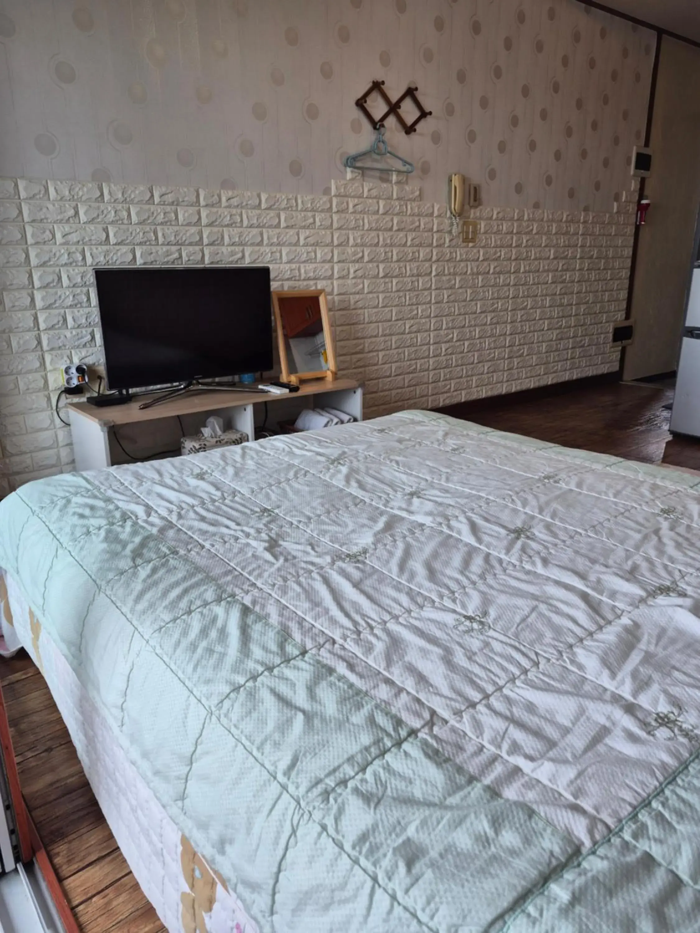 Property building, Bed in Jun House Property building, Bed in Jun House