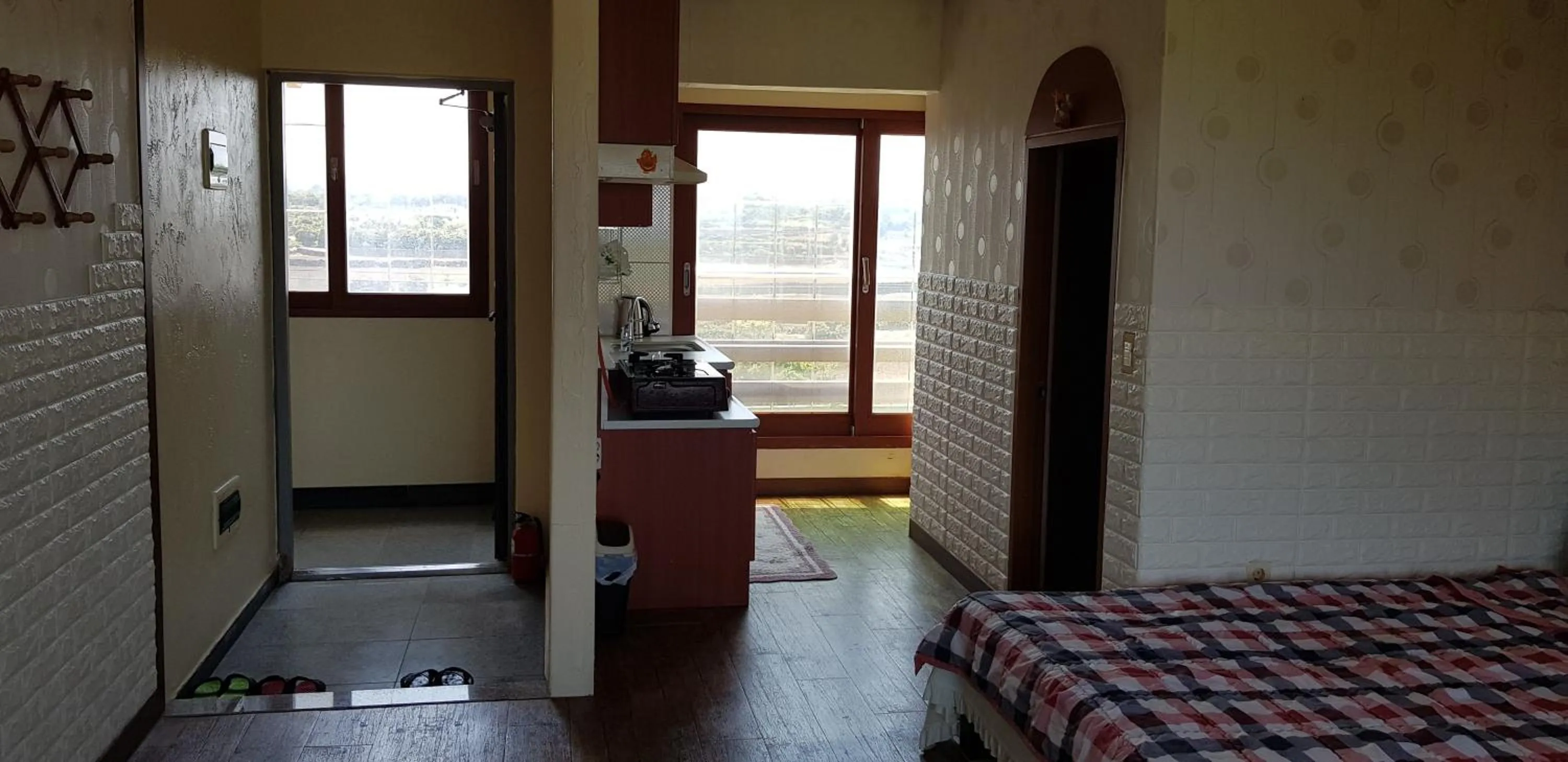 Photo of the whole room, Bed in Jun House