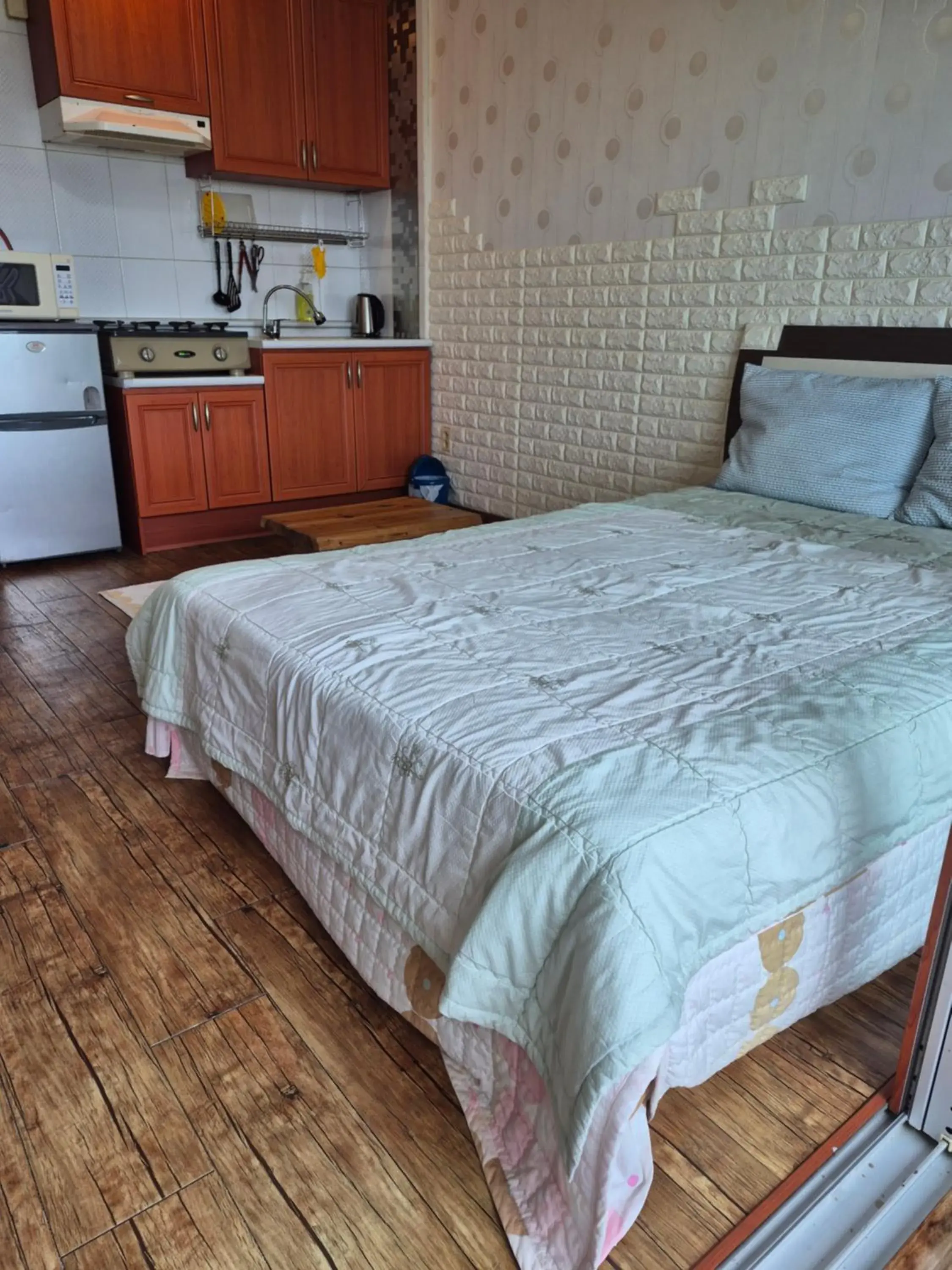 Property building, Bed in Jun House Property building, Bed in Jun House