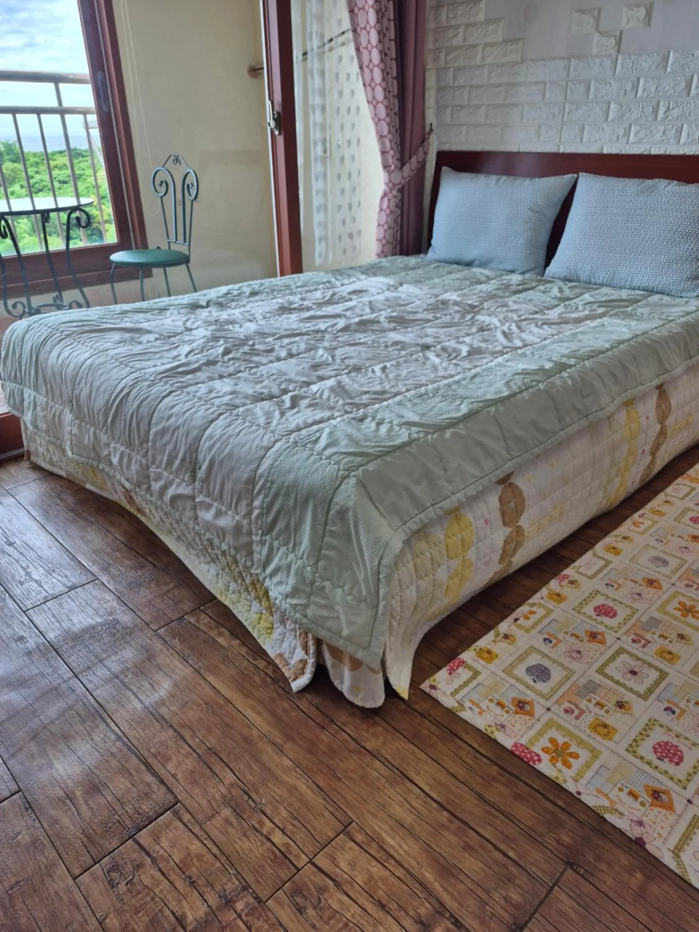 Property building, Bed in Jun House Property building, Bed in Jun House