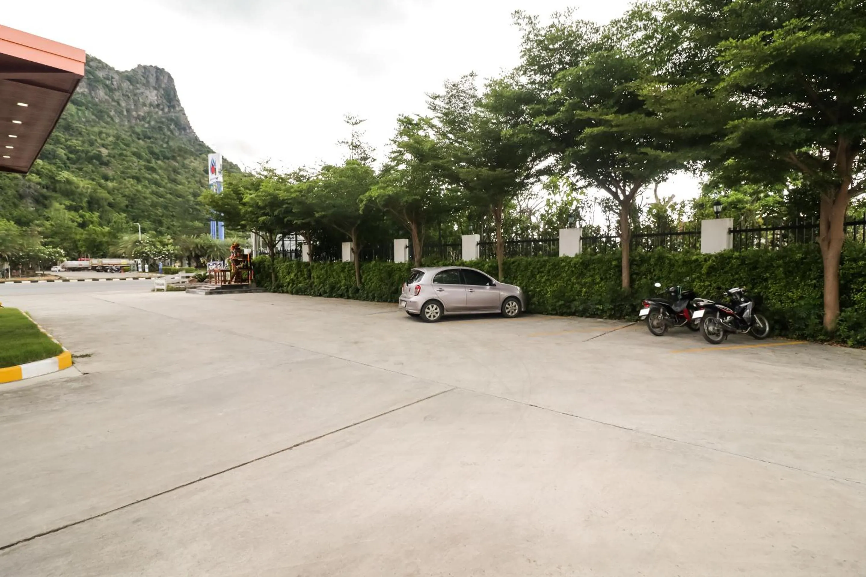 Area and facilities in P' Private Resort Cha Am