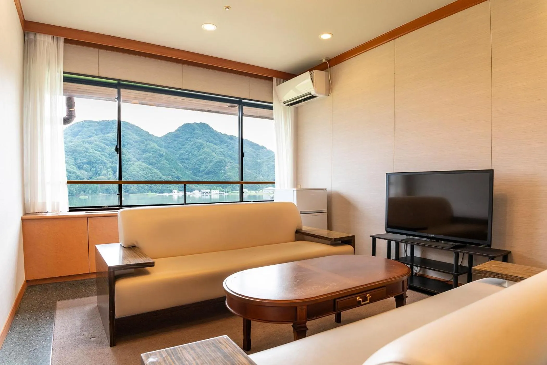 Photo of the whole room in Ooedo Onsen Monogatari Premium Kinosaki