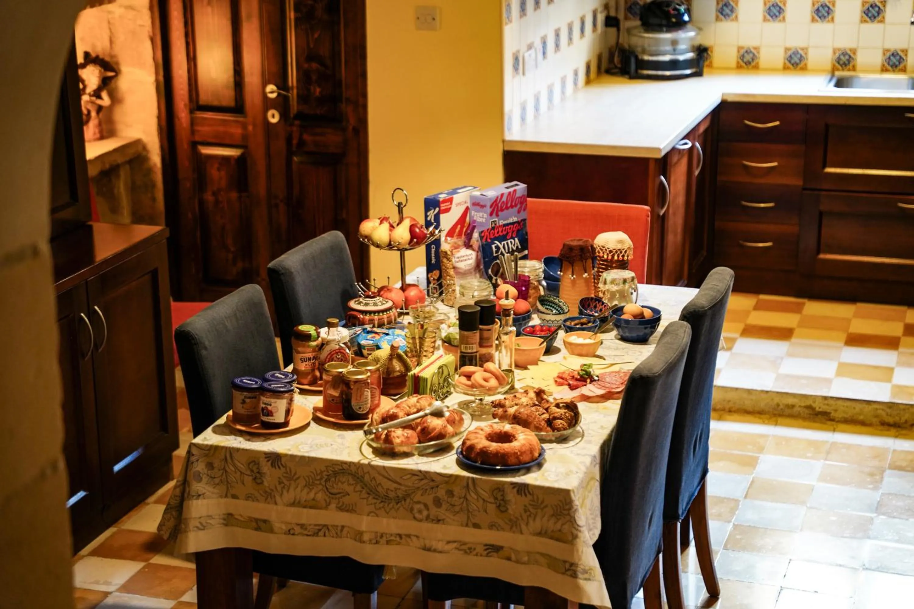 Breakfast in The Stonehouse