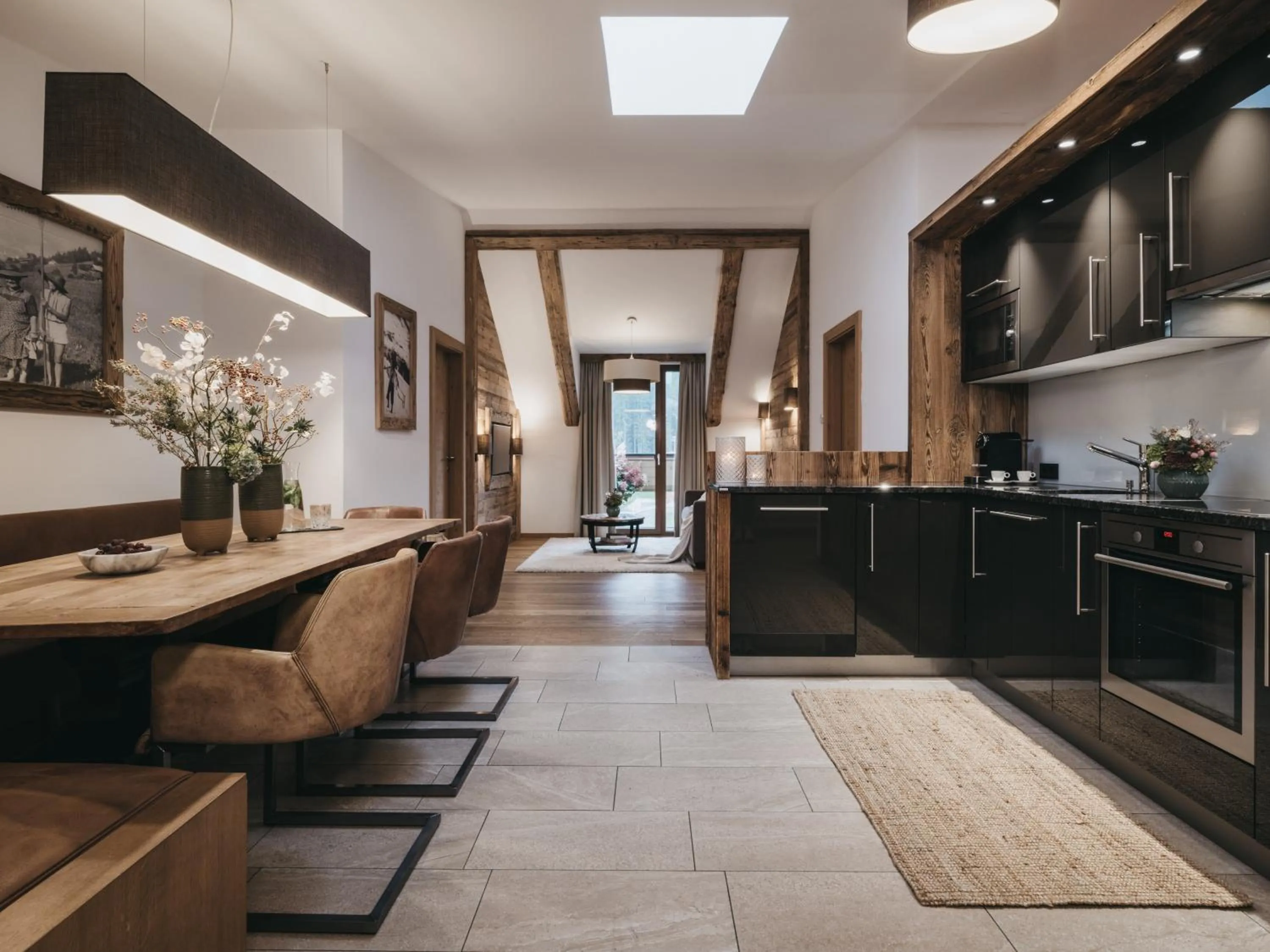 Photo of the whole room in VAYA St Anton