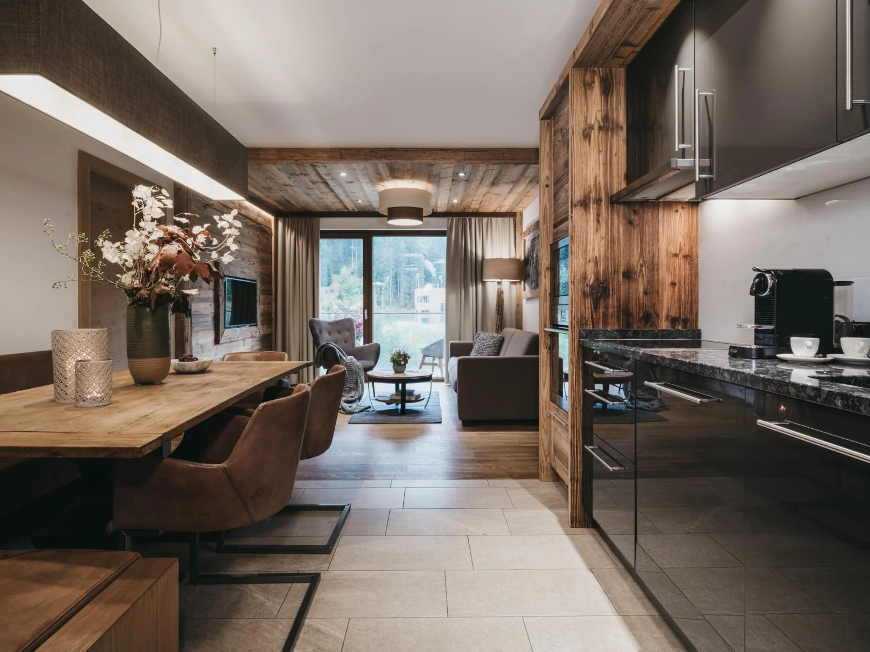 Dining area in VAYA St Anton