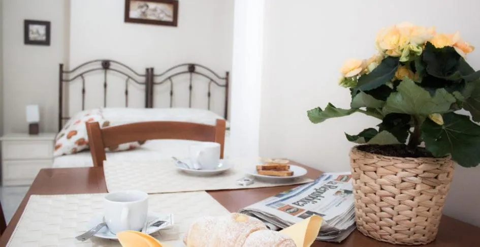 Photo of the whole room in A Casa di Amici