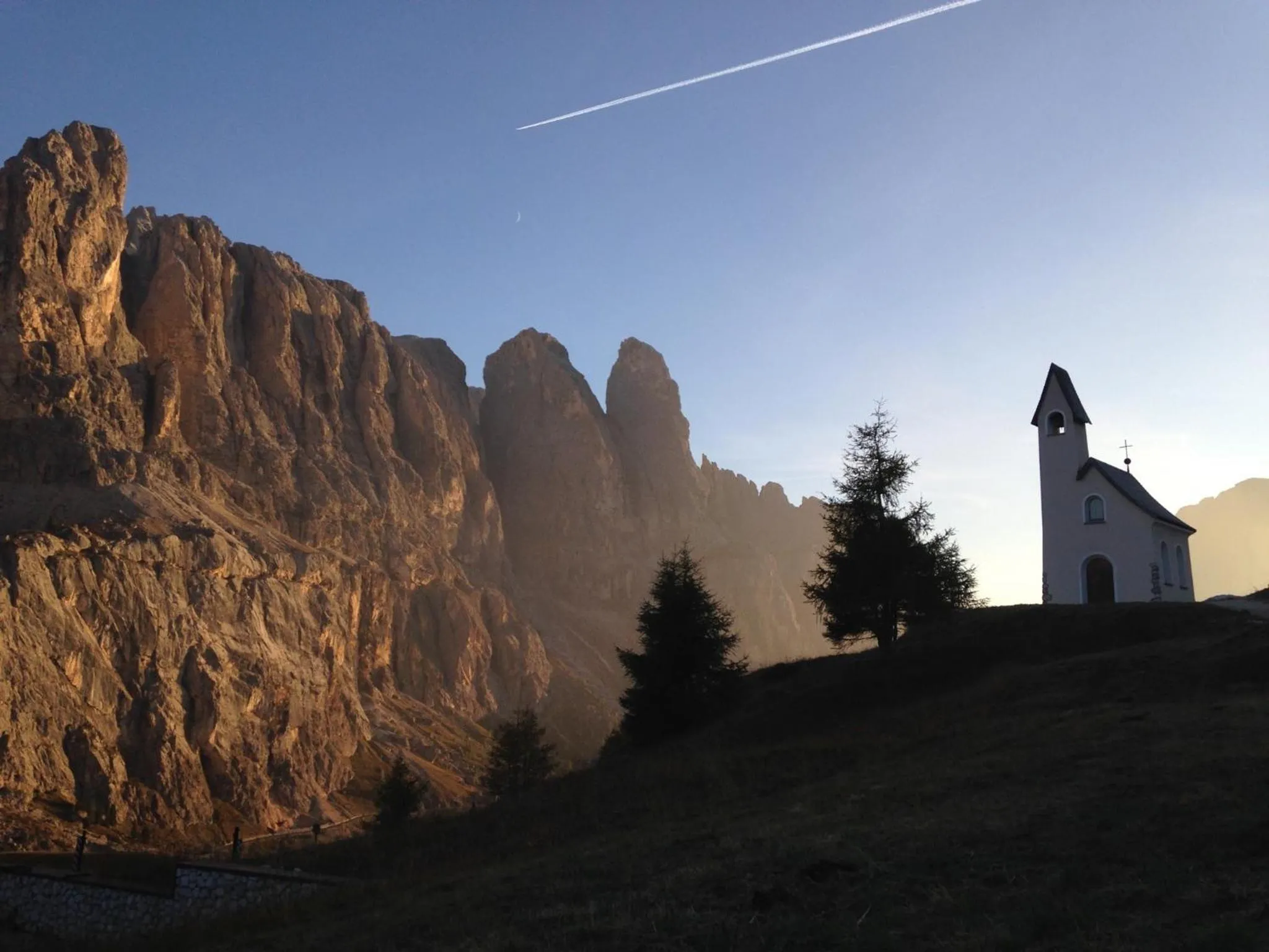 Hiking in Garni Raetia