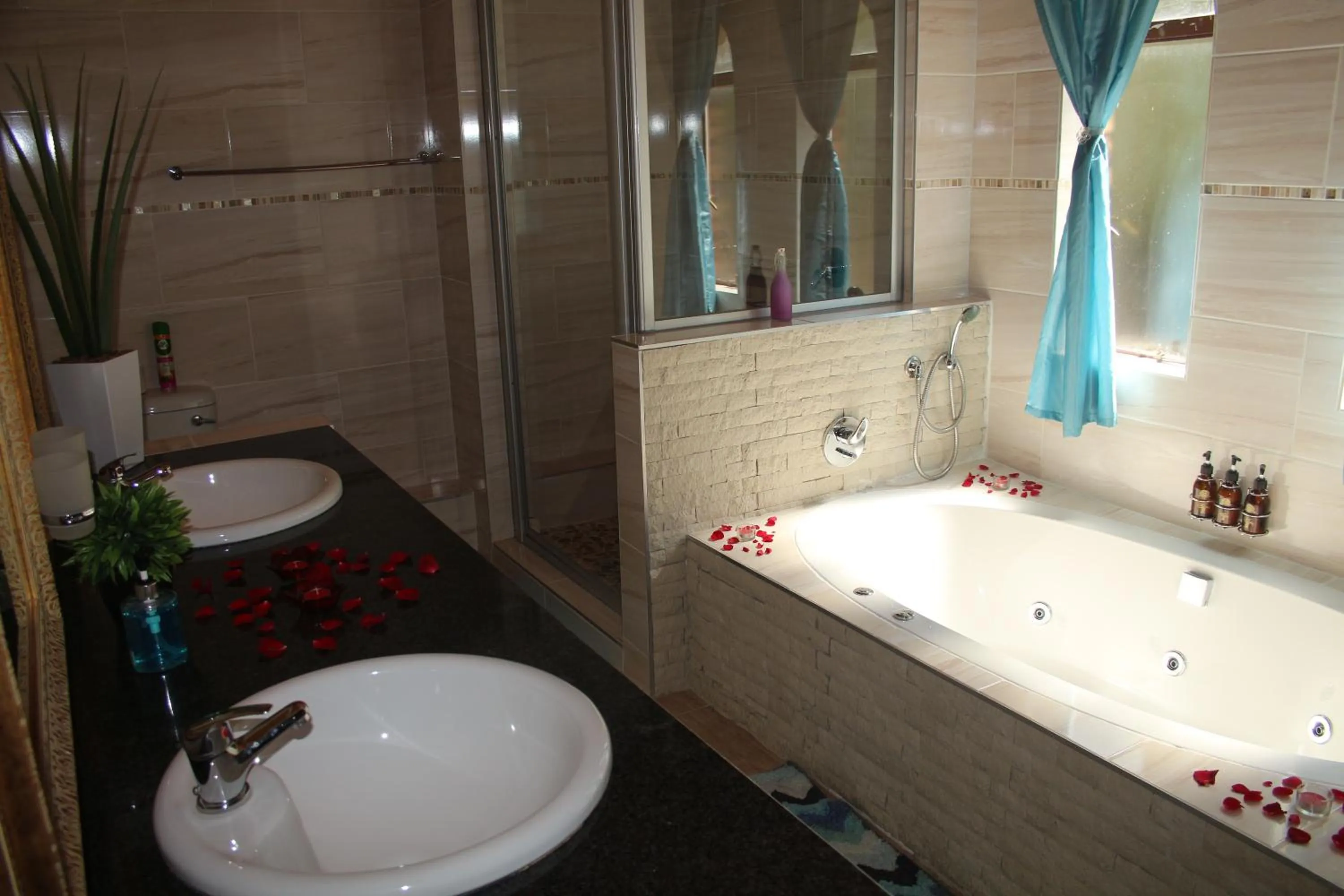 Bathroom in Belle Vue Guesthouse