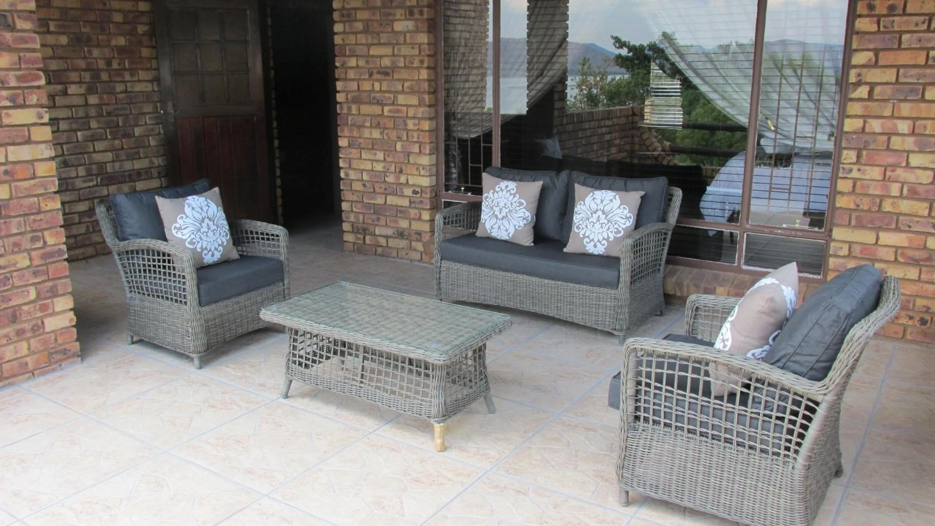 Patio in Belle Vue Guesthouse