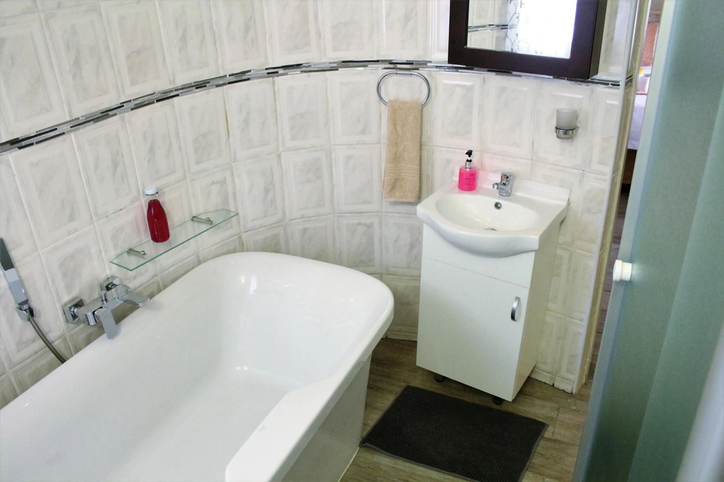 Bathroom in Belle Vue Guesthouse