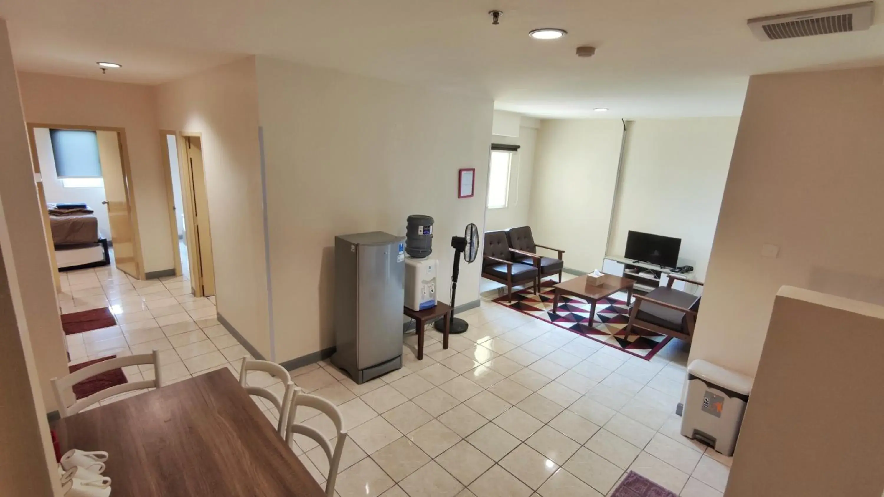 Three-Bedroom Apartment in Queen Victoria Apartment Batam Three-Bedroom Apartment in Queen Victoria Apartment Batam