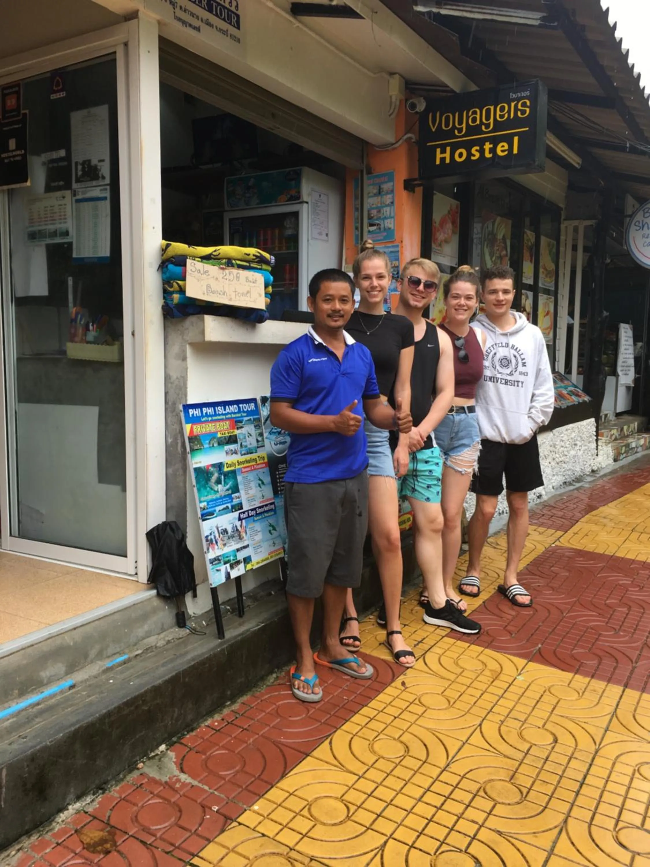 Day in Voyagers Hostel